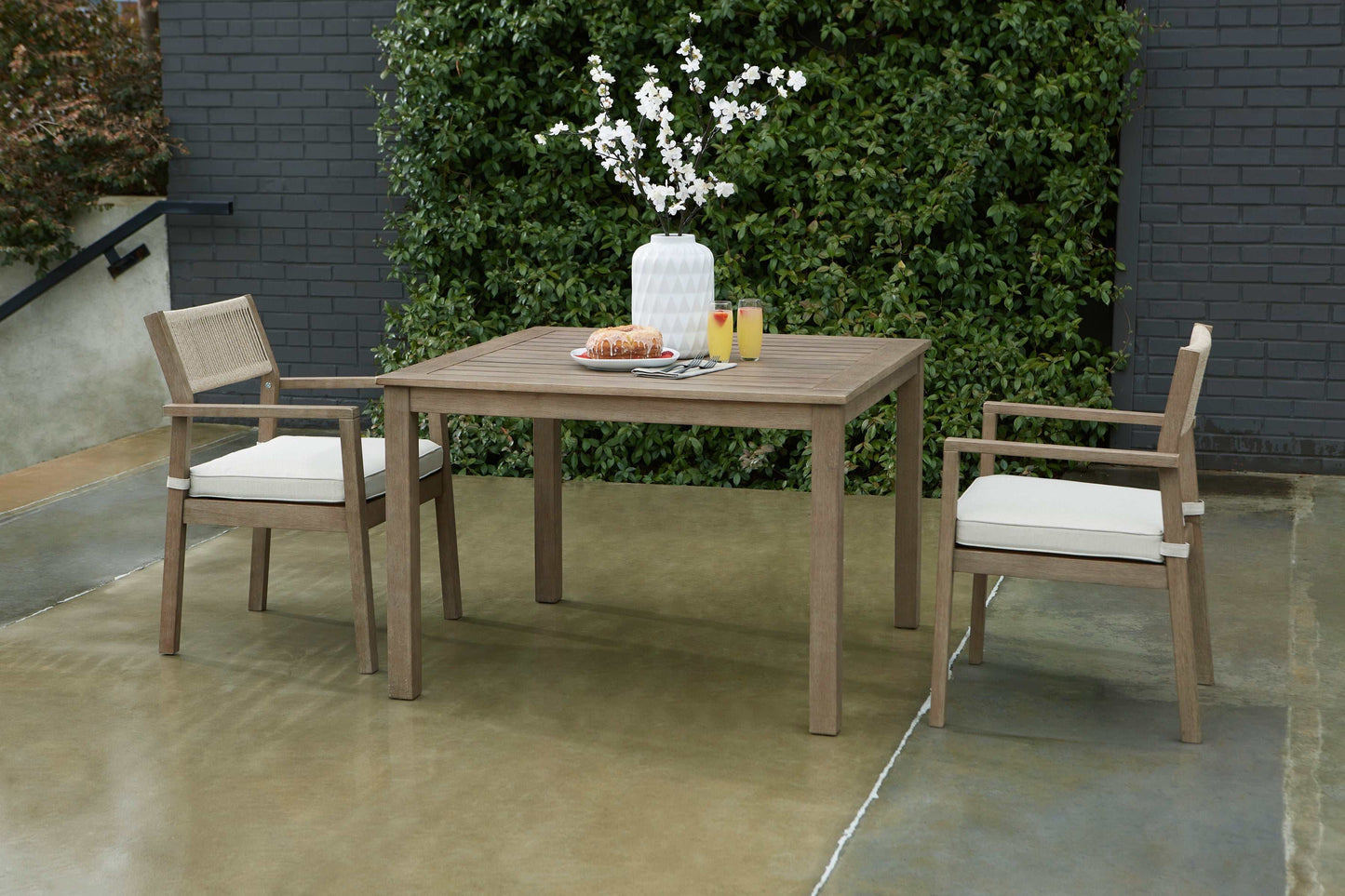 Aria Plains Brown Outdoor Dining Set / 5pc