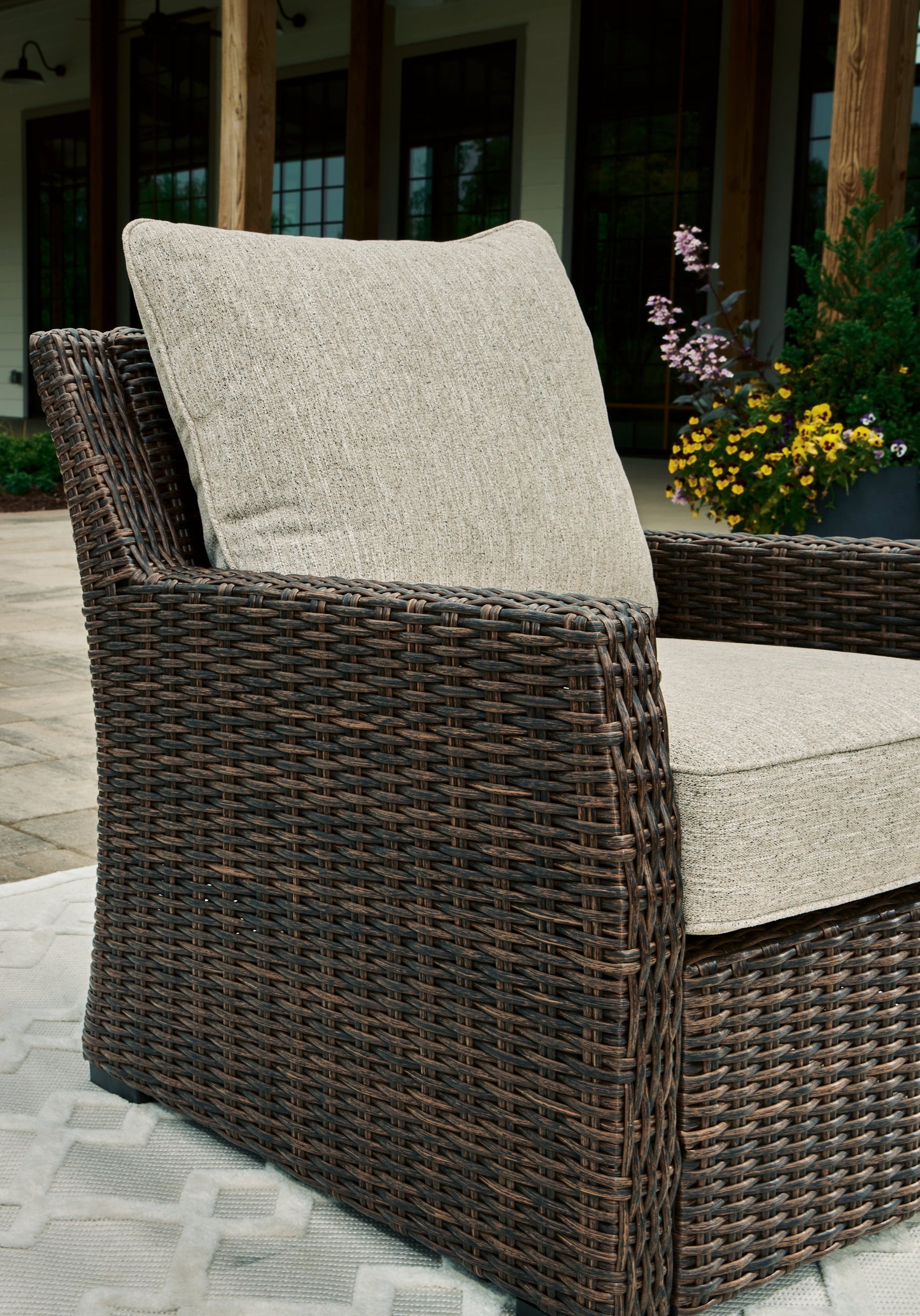 Brook Ranch Brown Outdoor Lounge Chair with Cushion