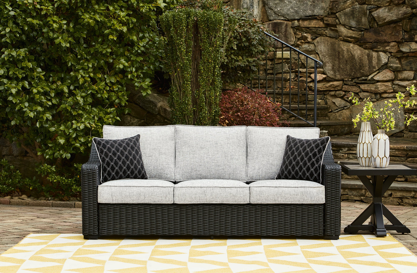 Beachcroft Black/Light Gray Outdoor Sofa with Cushion