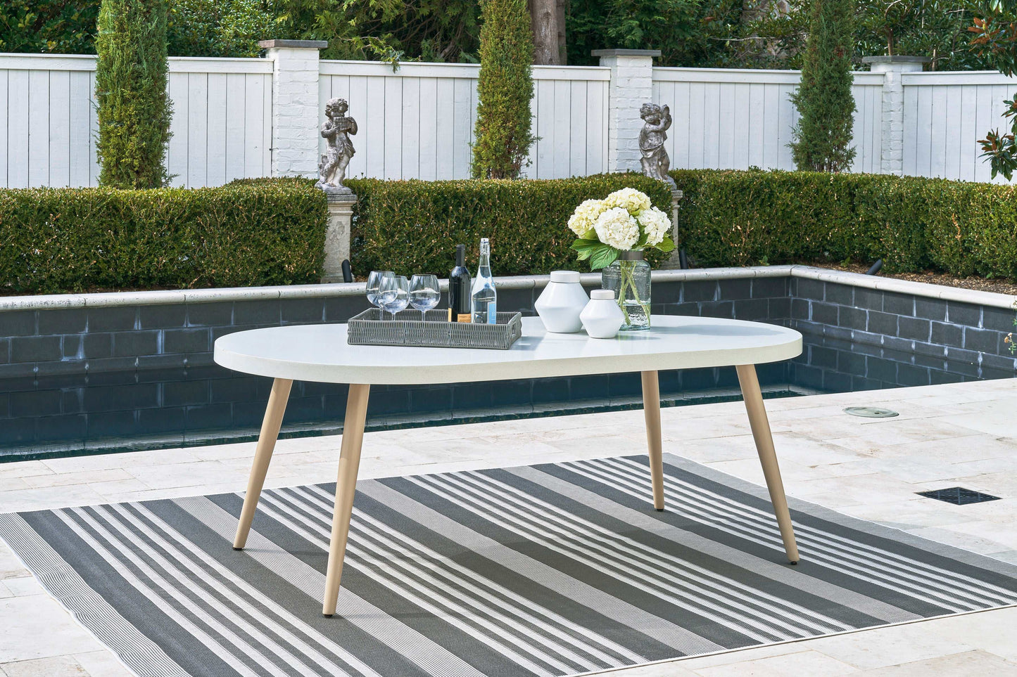 Seton Creek Gray Outdoor Oval Dining Table