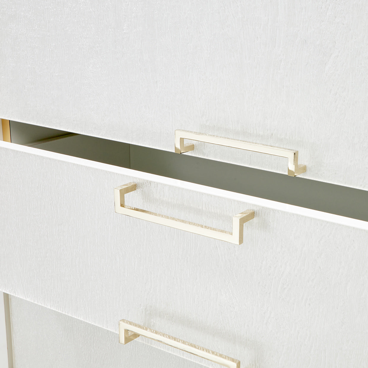 Palm Gate Cloud White 6-Drawer Chest - Ornate Home