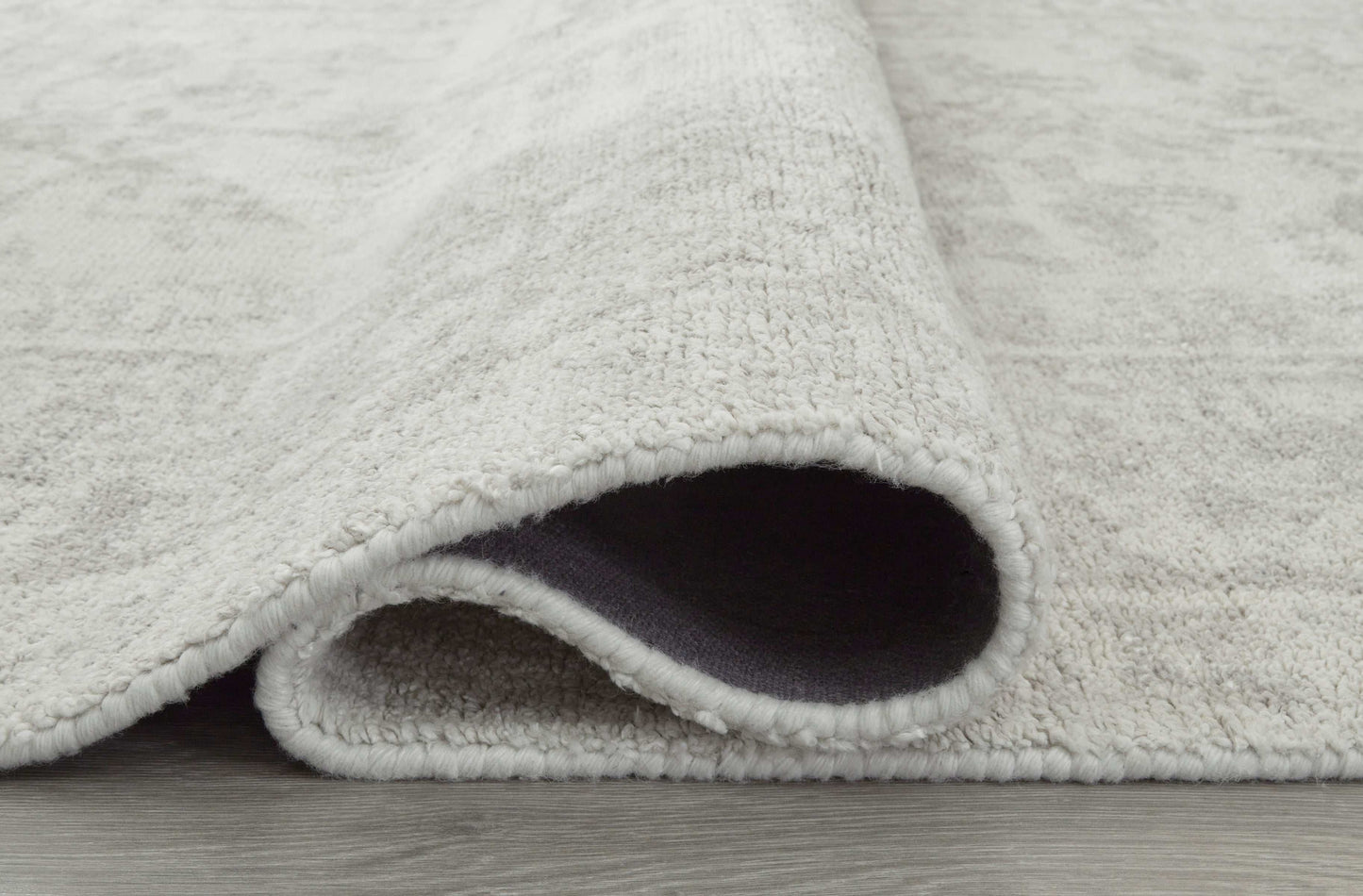 Abanish Gray & Cream Medium Rug