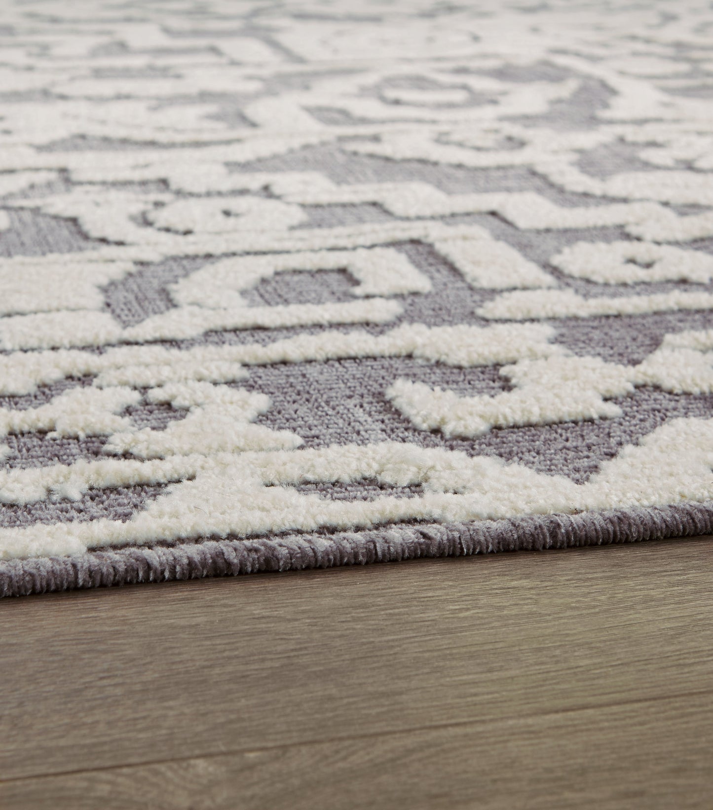 Oddetteley Gray/Ivory 4'11" x 7'2" Rug