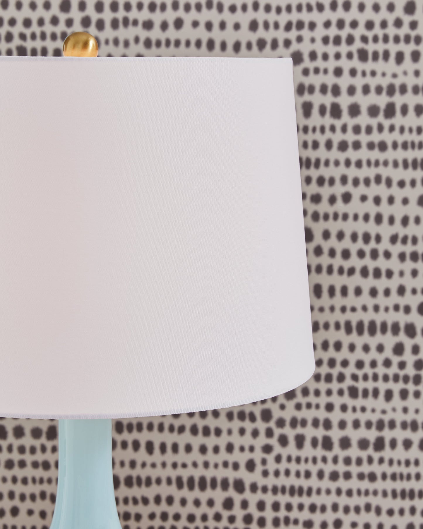 Rylanton Aqua Table Lamp- Viva Furn