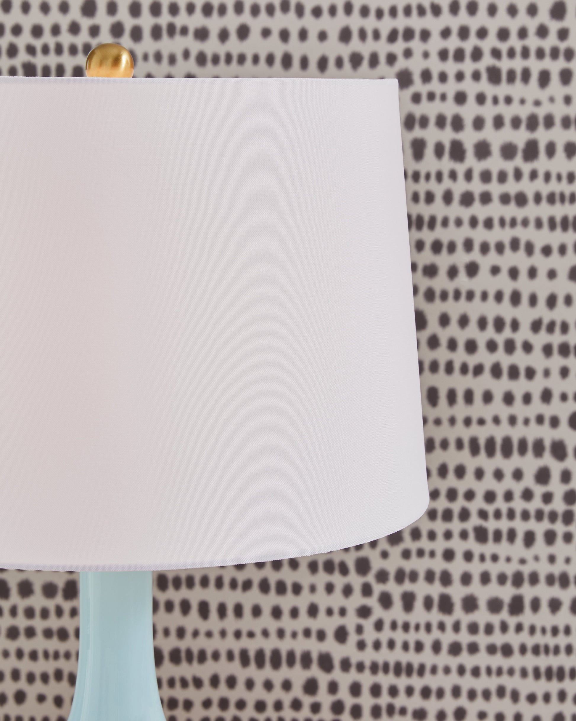 Rylanton Aqua Table Lamp- Viva Furn