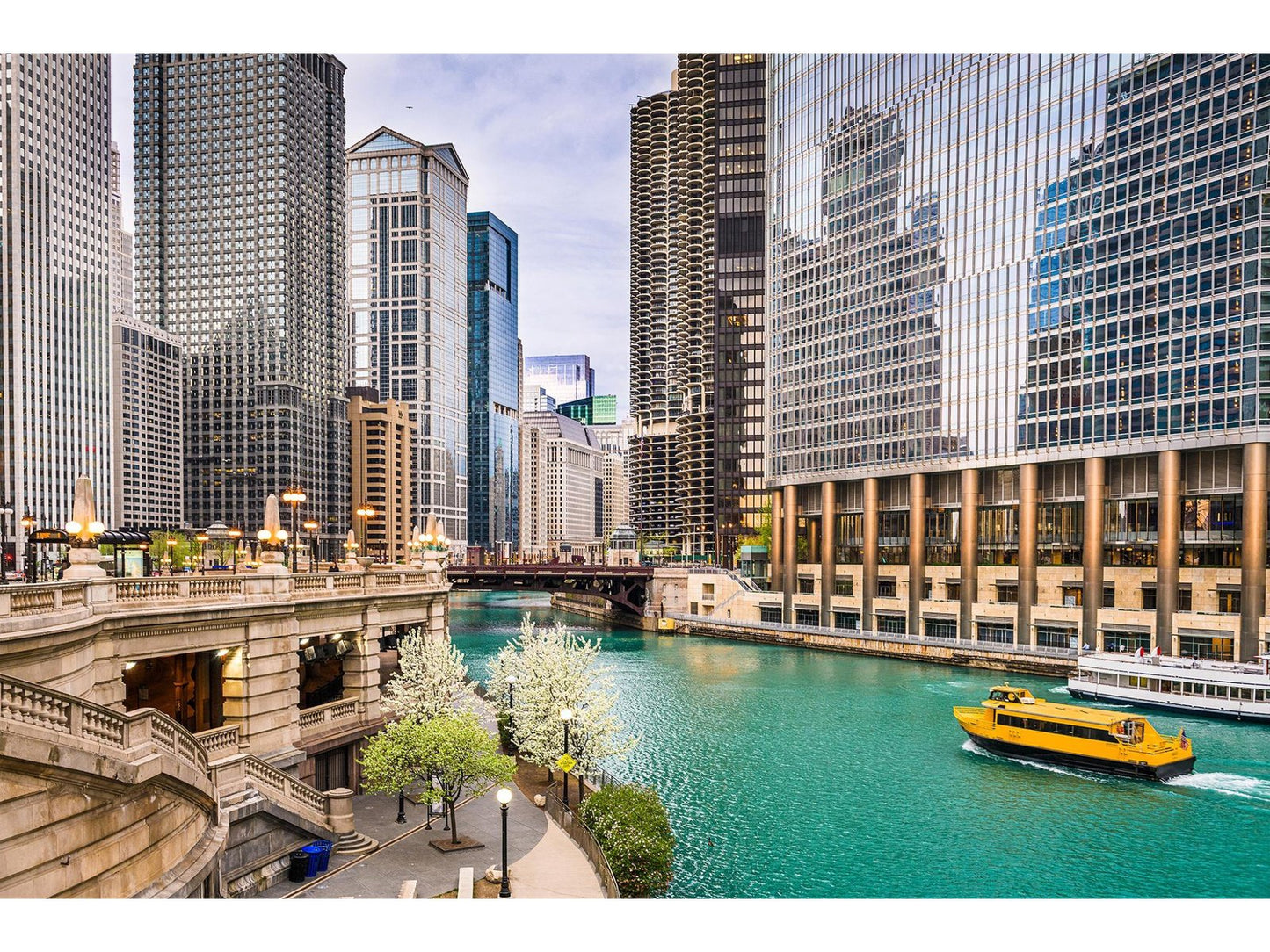 Chicago River Tempered Glass w / Foil Wall Art