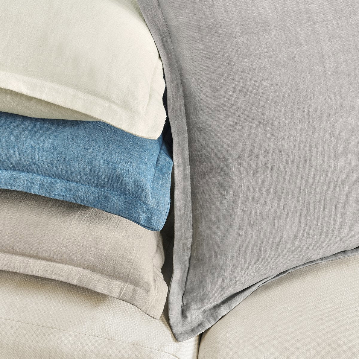 SLD Solstice Ivory 22x22 Throw Pillow (Set of 2) - Ornate Home