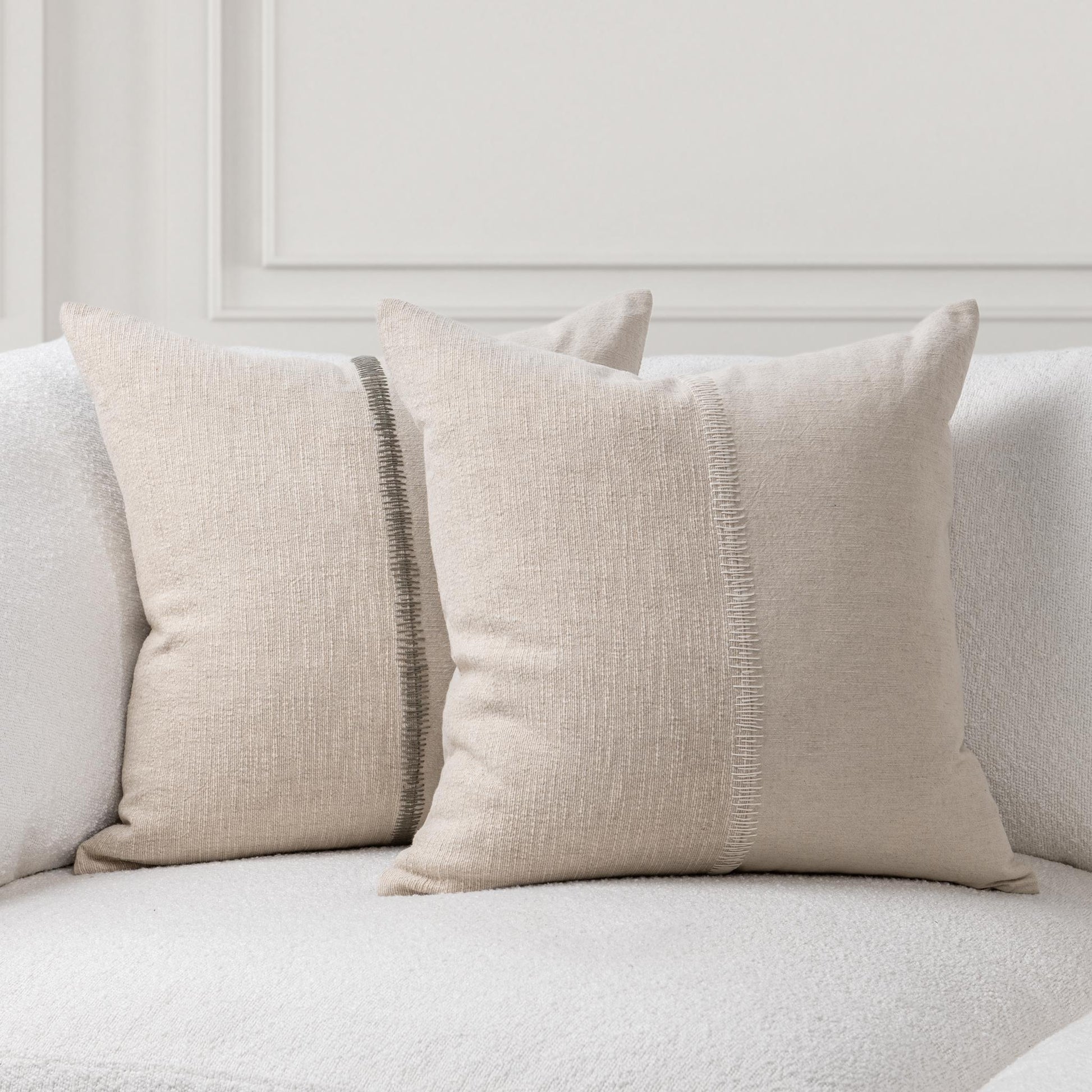 SR Nisha Natural/Ivory 22x22 Throw Pillow (Set of 2) - Ornate Home