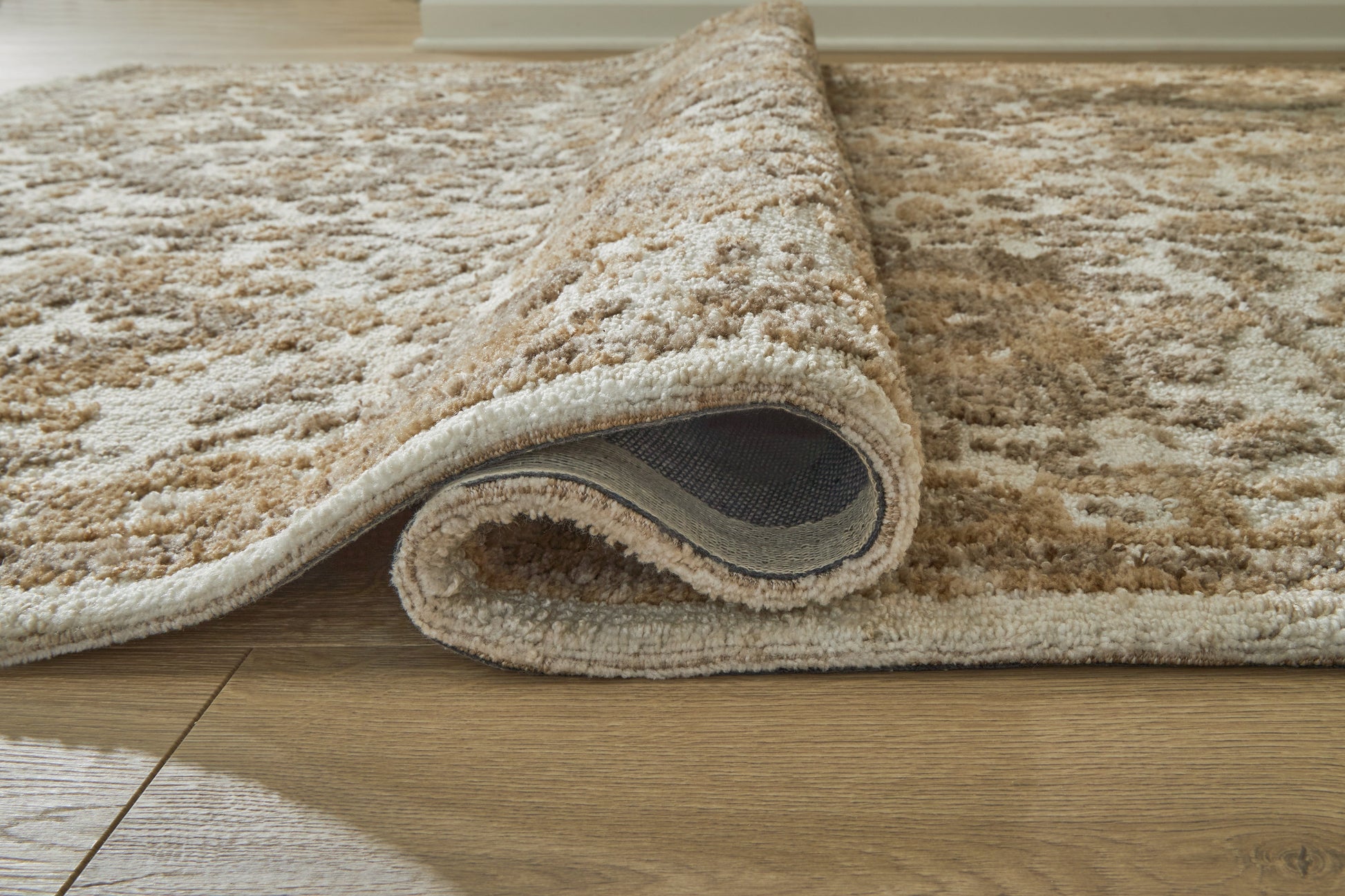 Sableridge Ivory/Taupe/Camel Medium Rug- Viva Furn