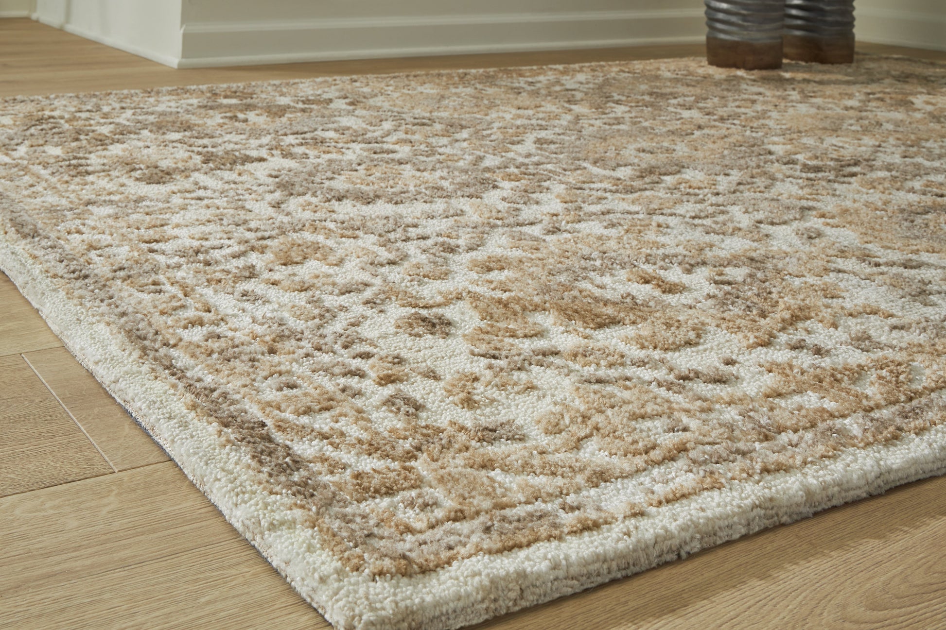 Sableridge Ivory/Taupe/Camel Medium Rug- Viva Furn