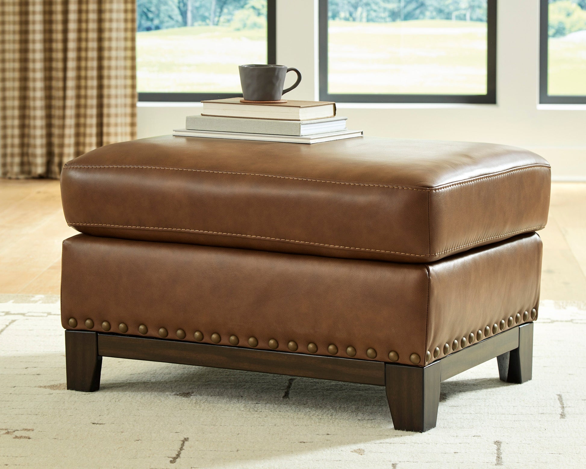 Saonara Amber Ottoman- Viva Furn