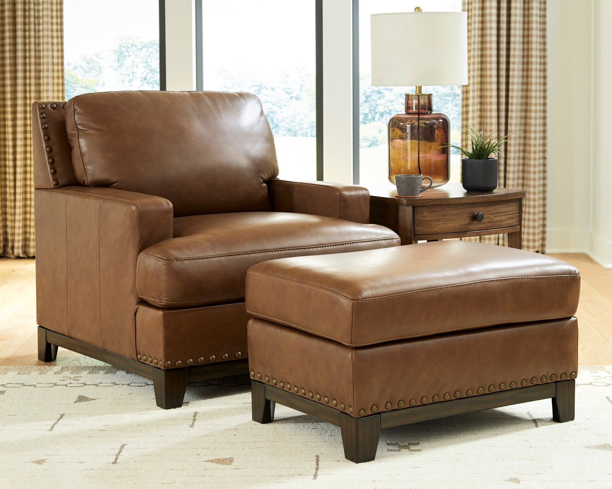 Saonara Amber Ottoman- Viva Furn