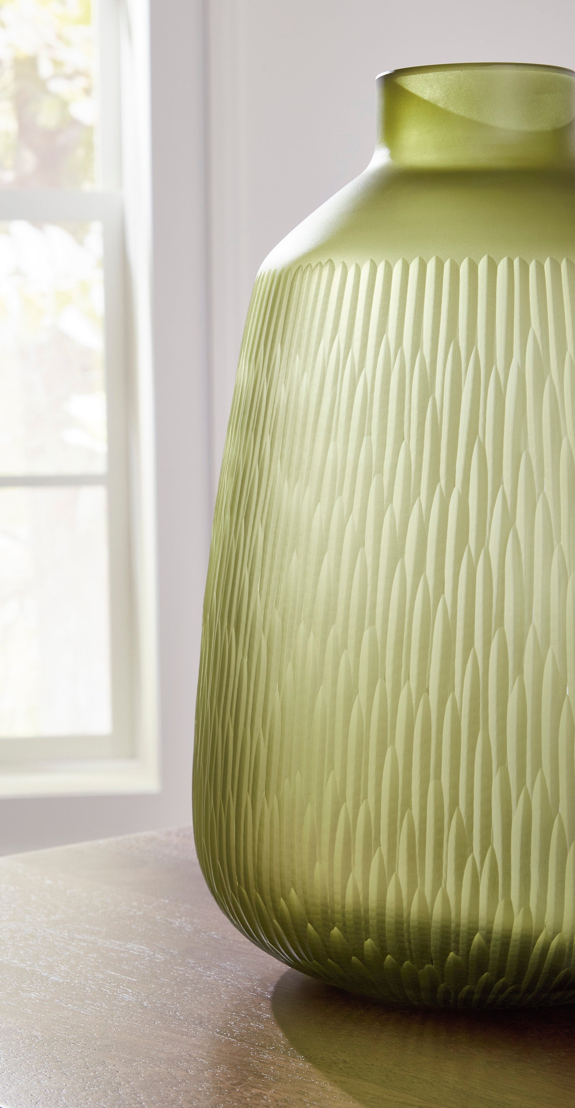 Scottyard Olive Green Vase- Viva Furn