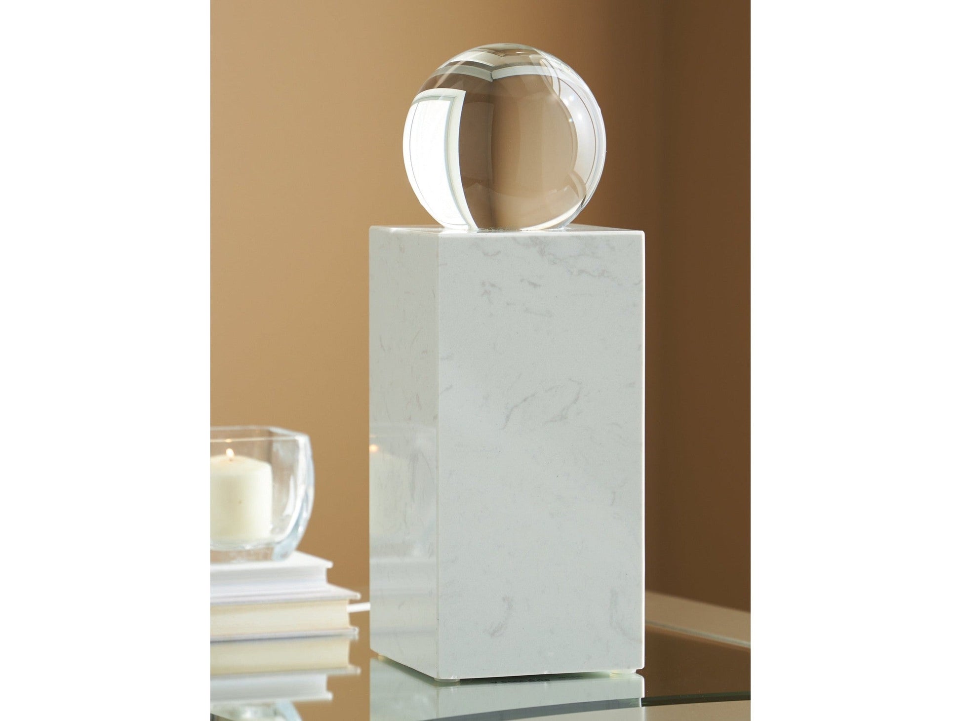 Sellner Clear/White Sculpture- Viva Furn