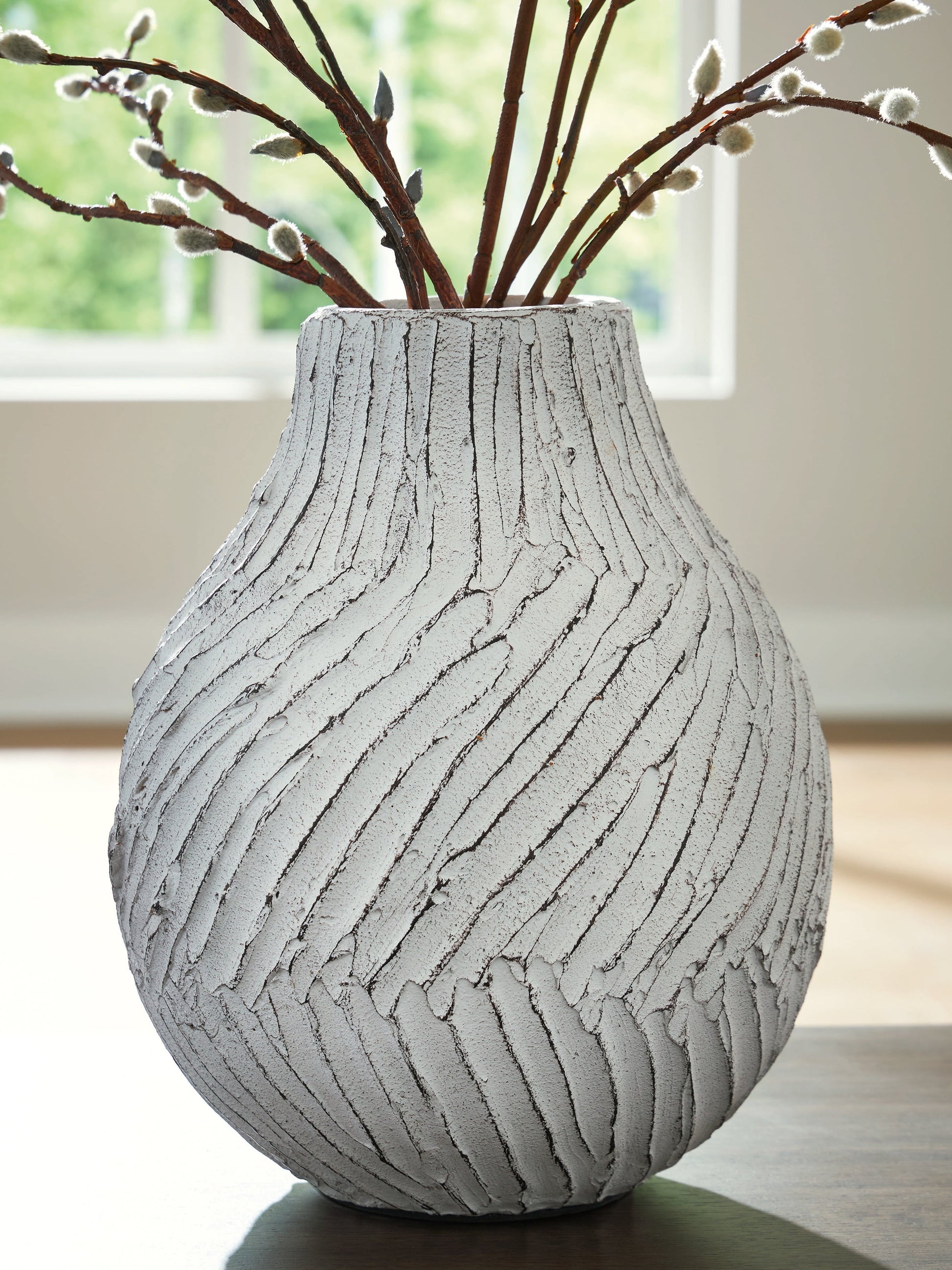 Shelvie Distressed White Vase- Viva Furn