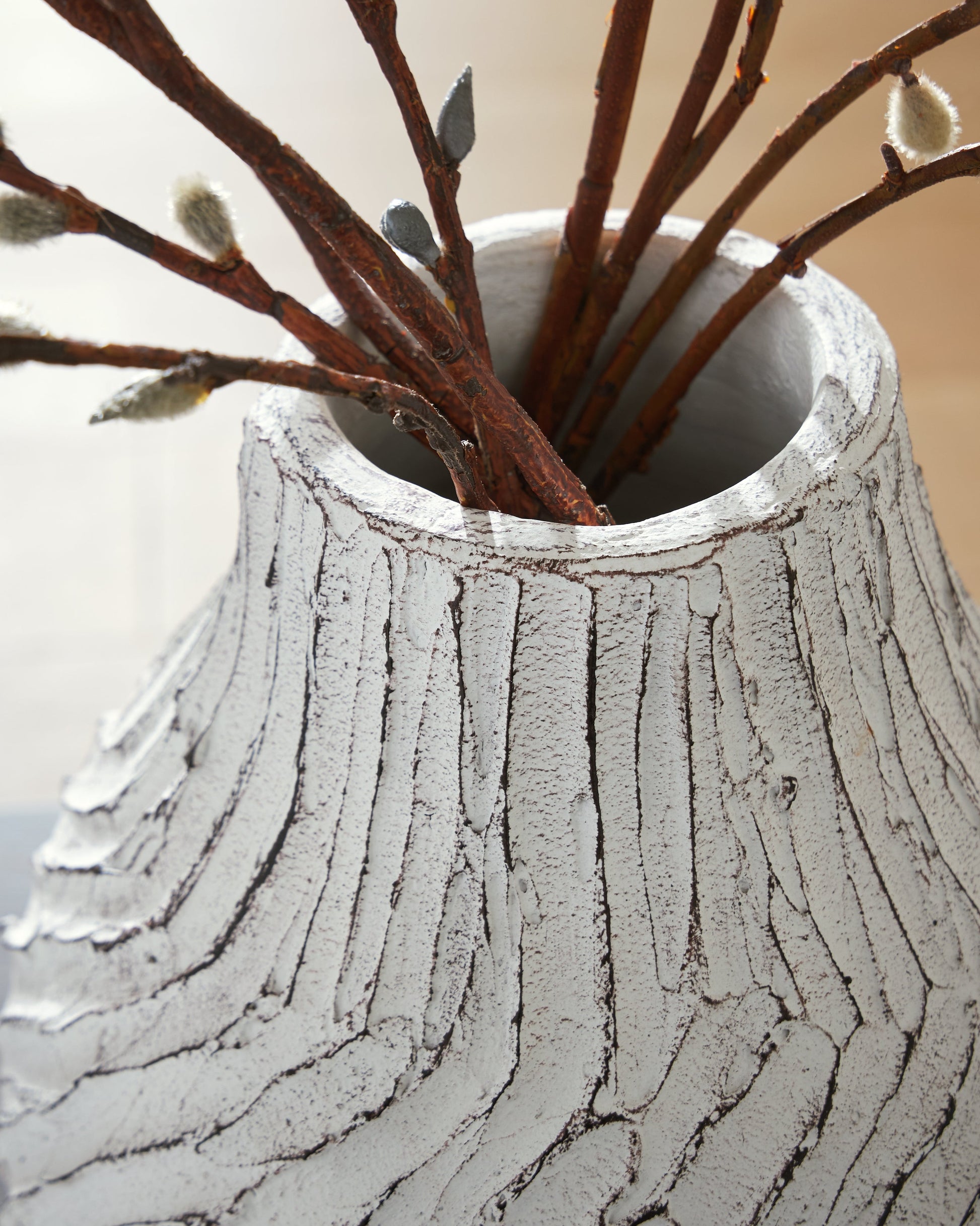 Shelvie Distressed White Vase- Viva Furn