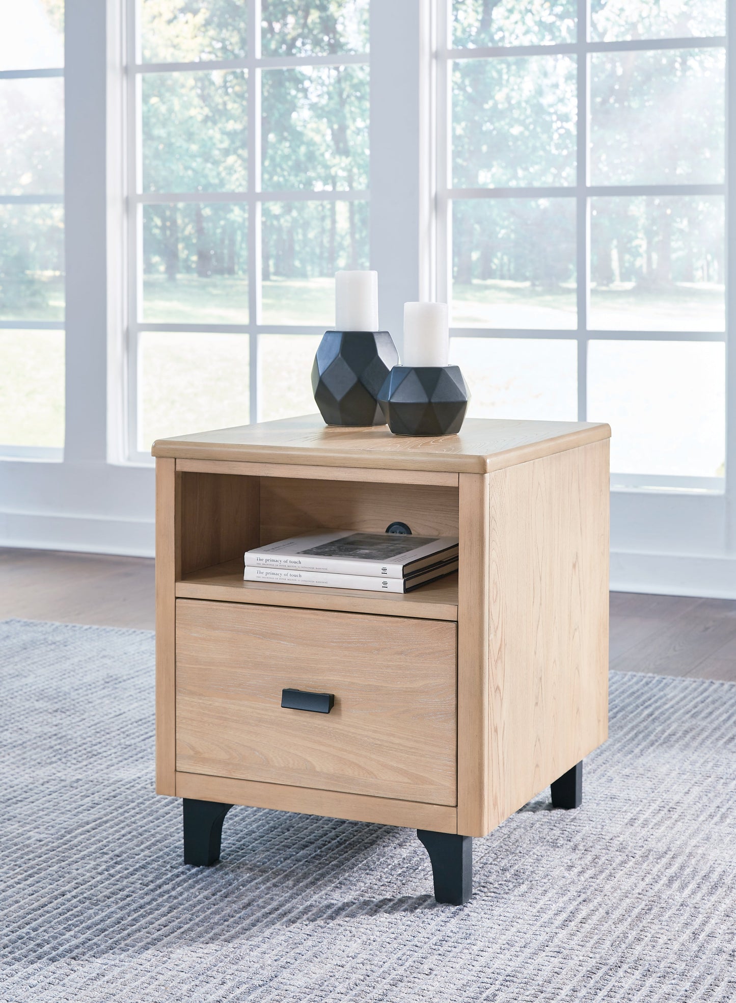 Freslowe Brown/Black Lift-top Coffee Table and 2 End Tables