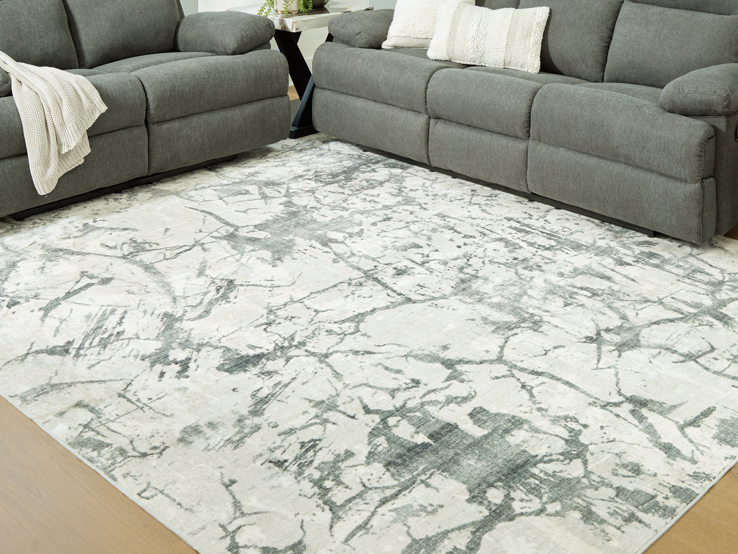 Tobinbury Gray Washable Large Rug- Viva Furn