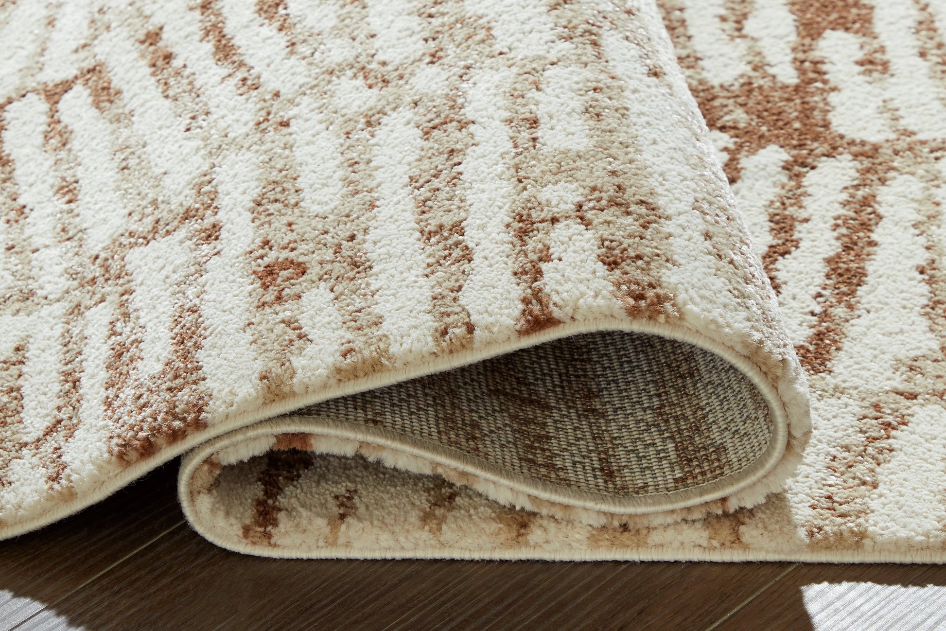 Uduak Cream/Tan/Rust Medium Rug- Viva Furn