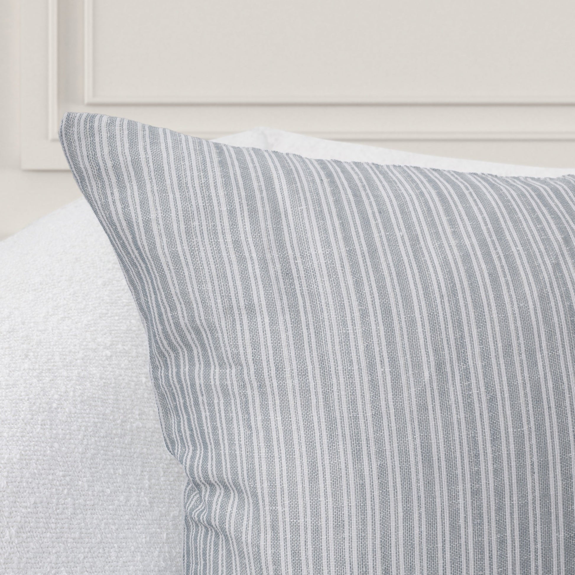 VC Casa Blue Multiple Sizes Throw Pillow (Set of 2) - Ornate Home