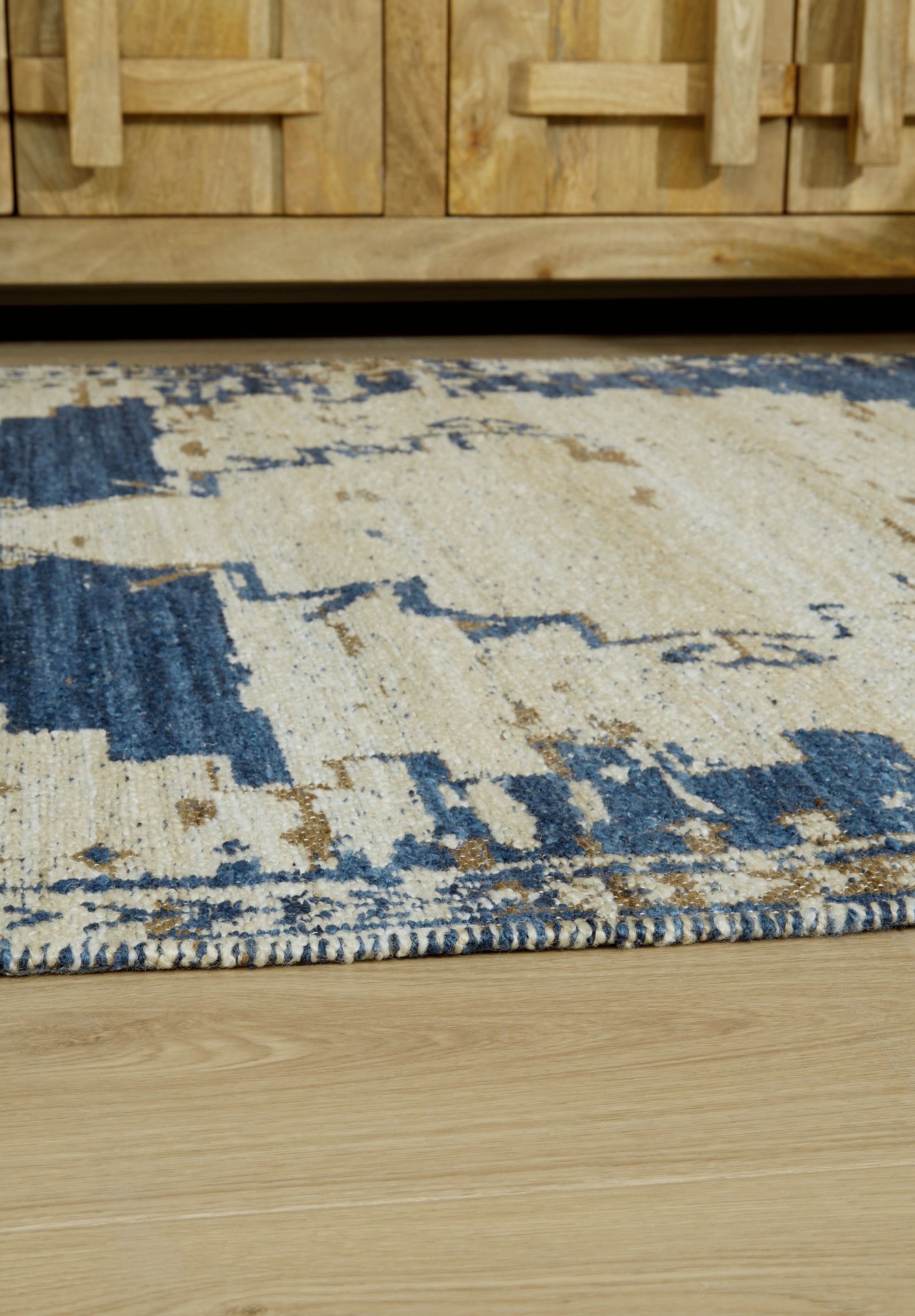 Varnler Blue/Brown/Tan 5' x 7' Rug- Viva Furn