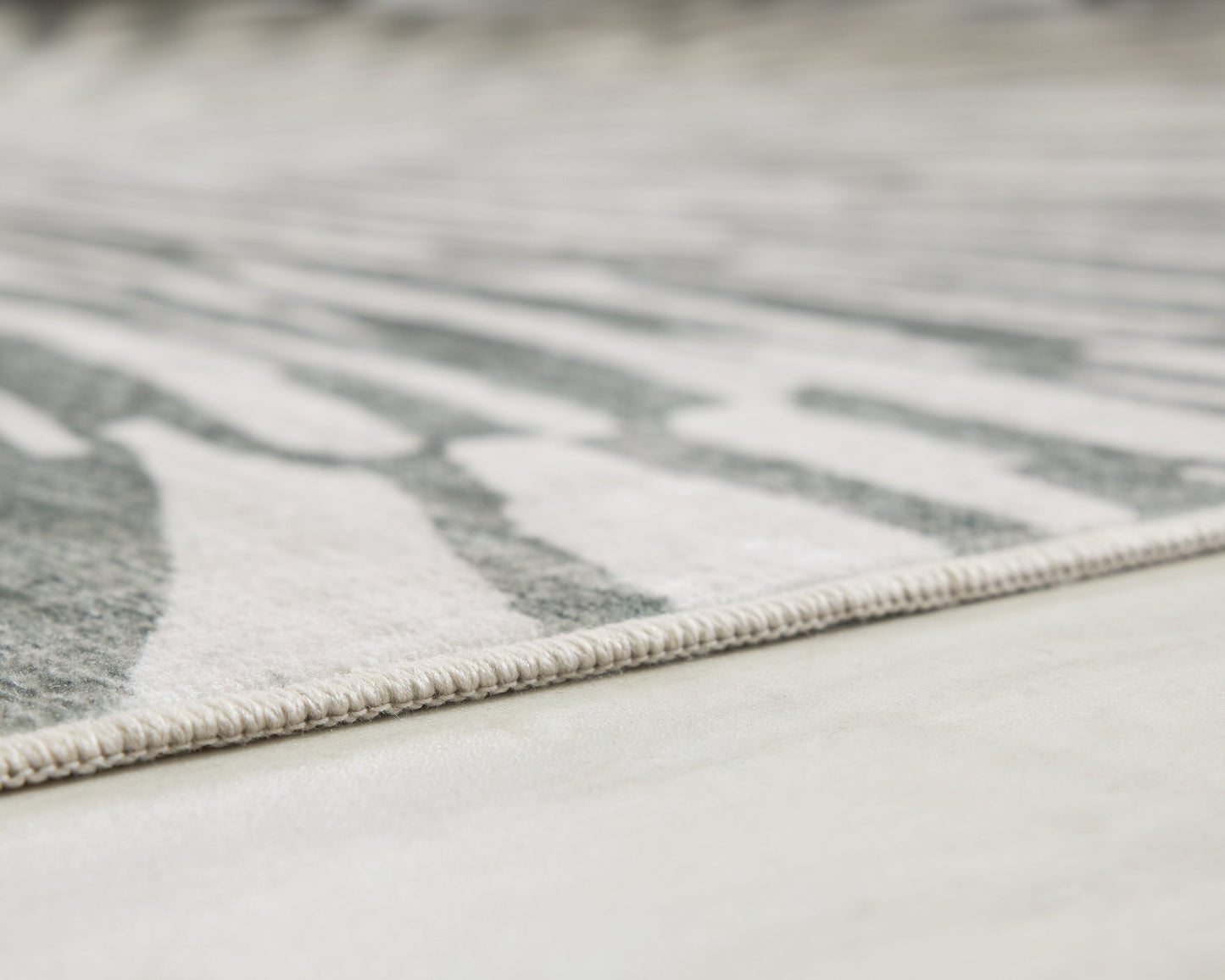 Verland Gray/White Washable Large Rug- Viva Furn