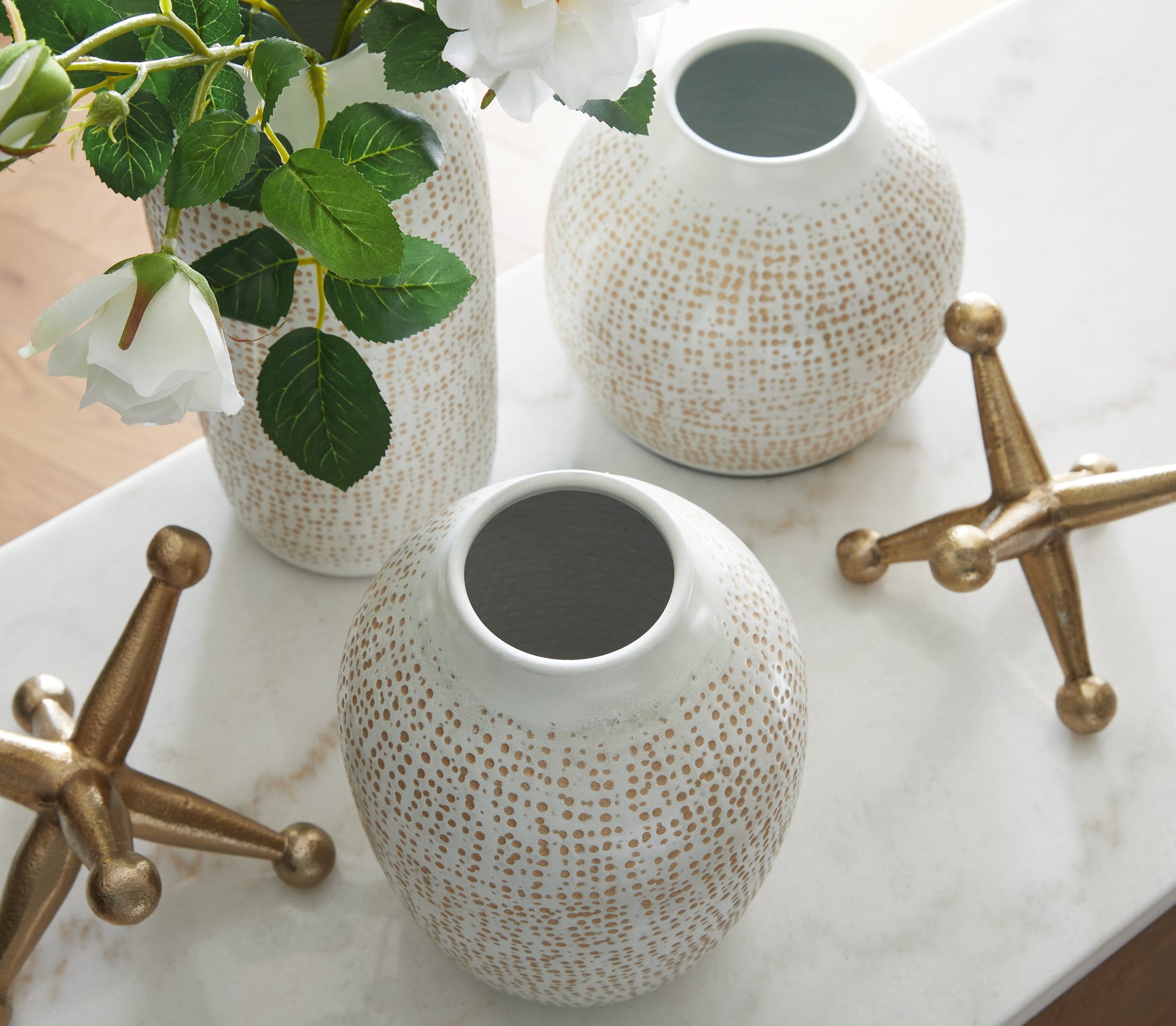 Vinburn White/Gold Finish Accessory Set (Set of 5)- Viva Furn