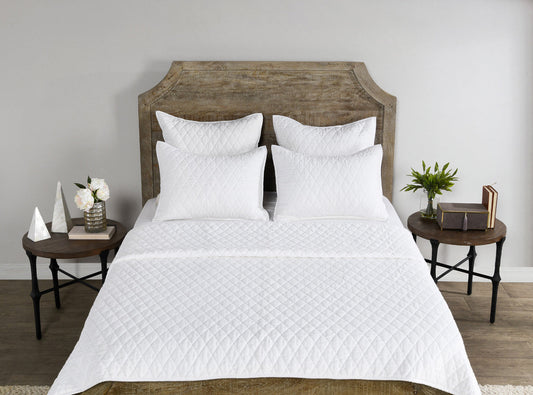 Vintage Lana White Quilt Collection - Ornate Home