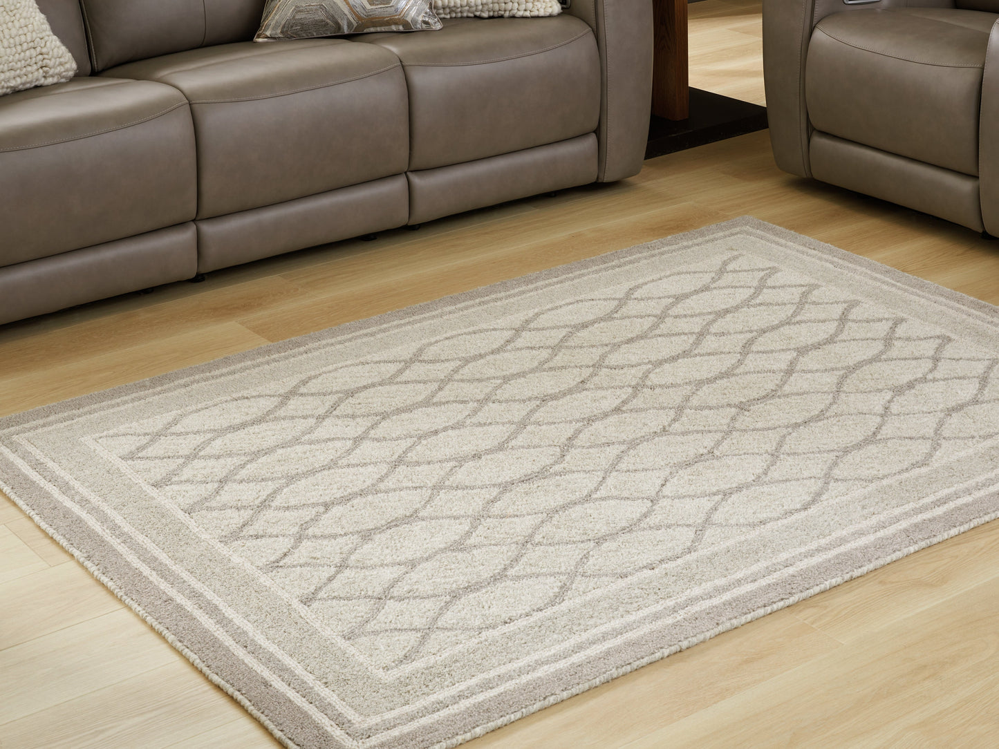 Wimney Gray Medium Rug- Viva Furn