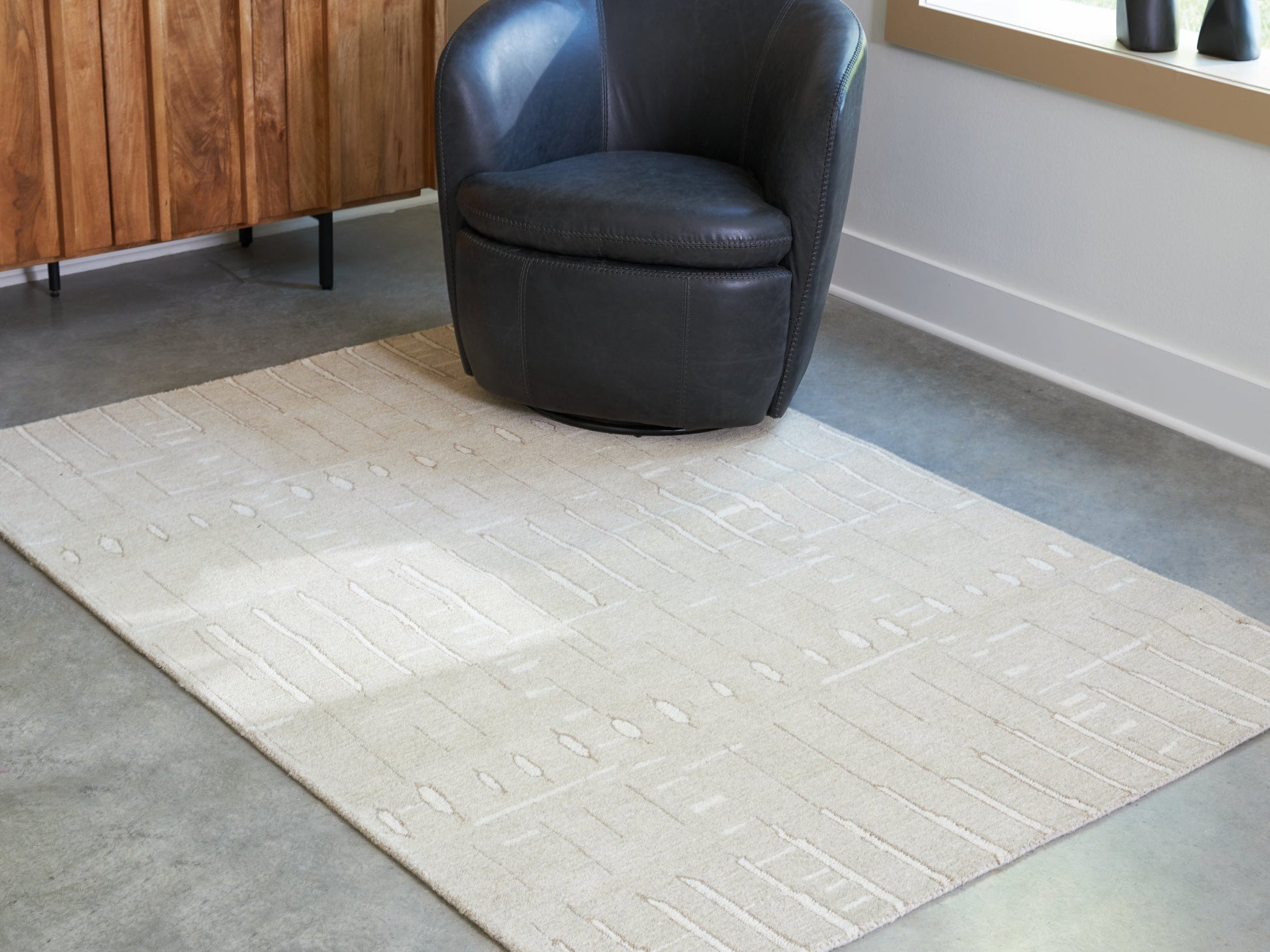 Wolbert Tan/Ivory Medium Rug- Viva Furn