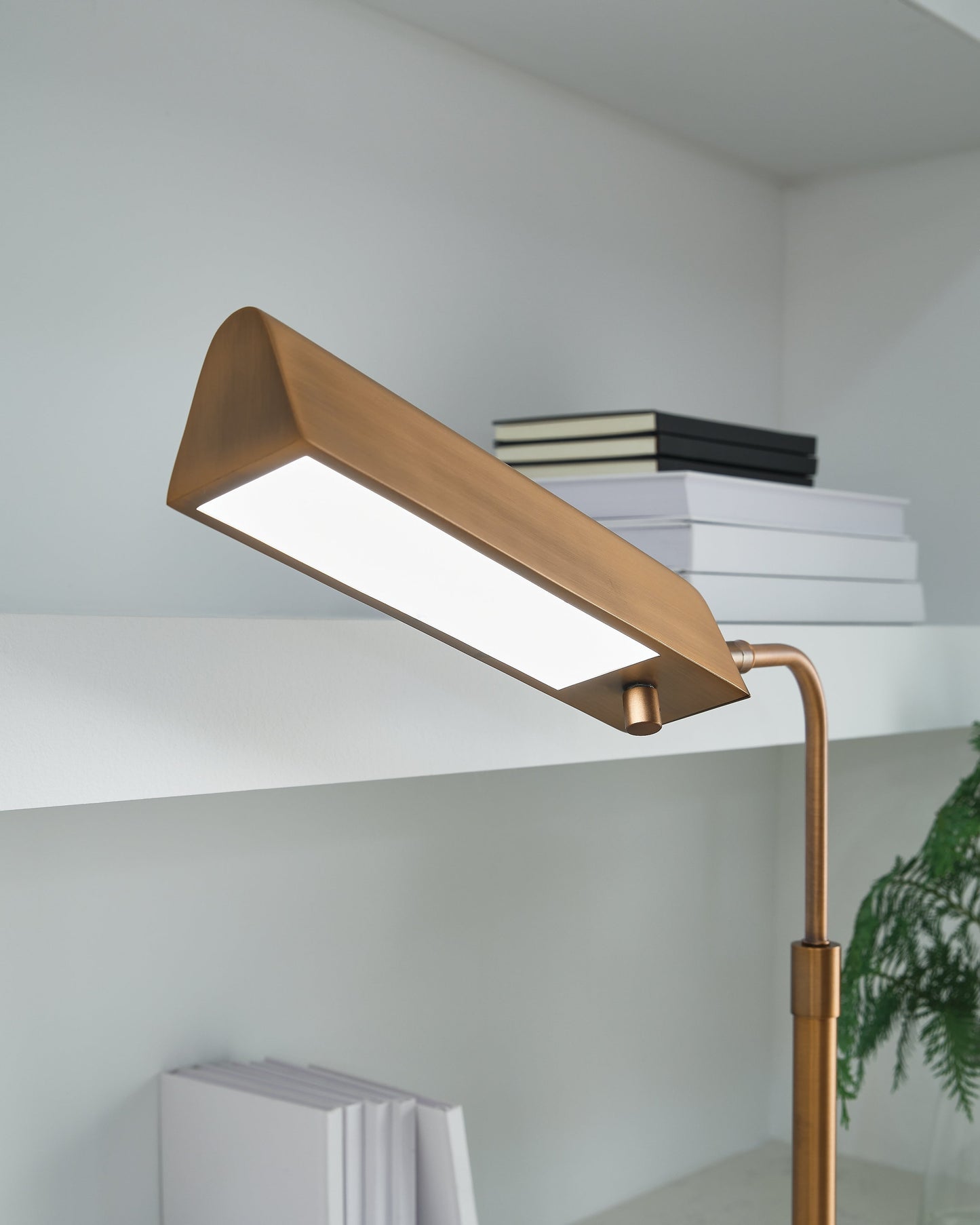 Yafe Bronze Desk Lamp- Viva Furn