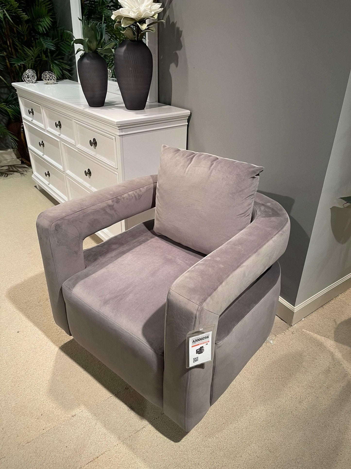 Alcoma Gray Velvet Swivel Accent Chair