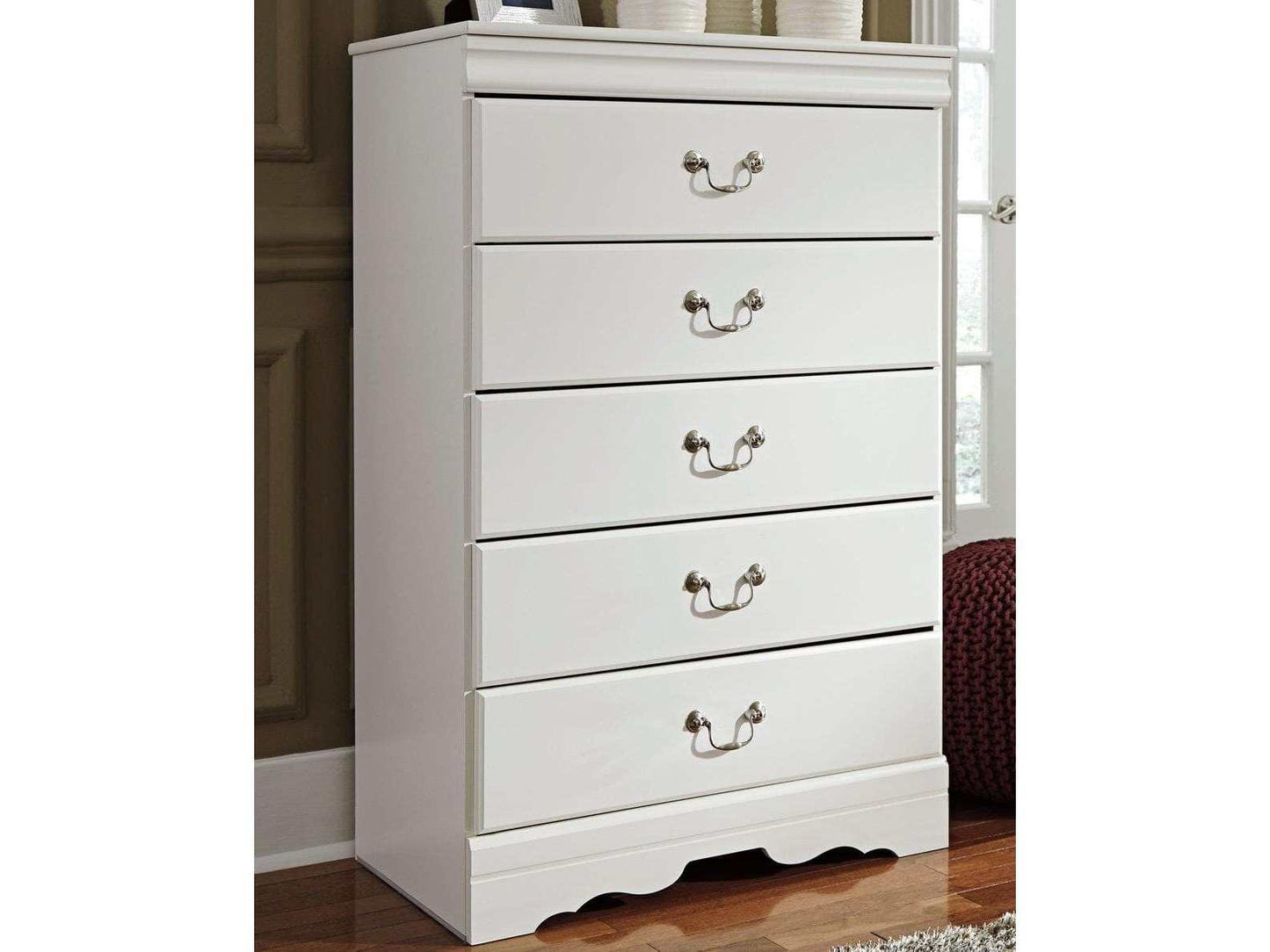 Anarasia Chest of Drawers