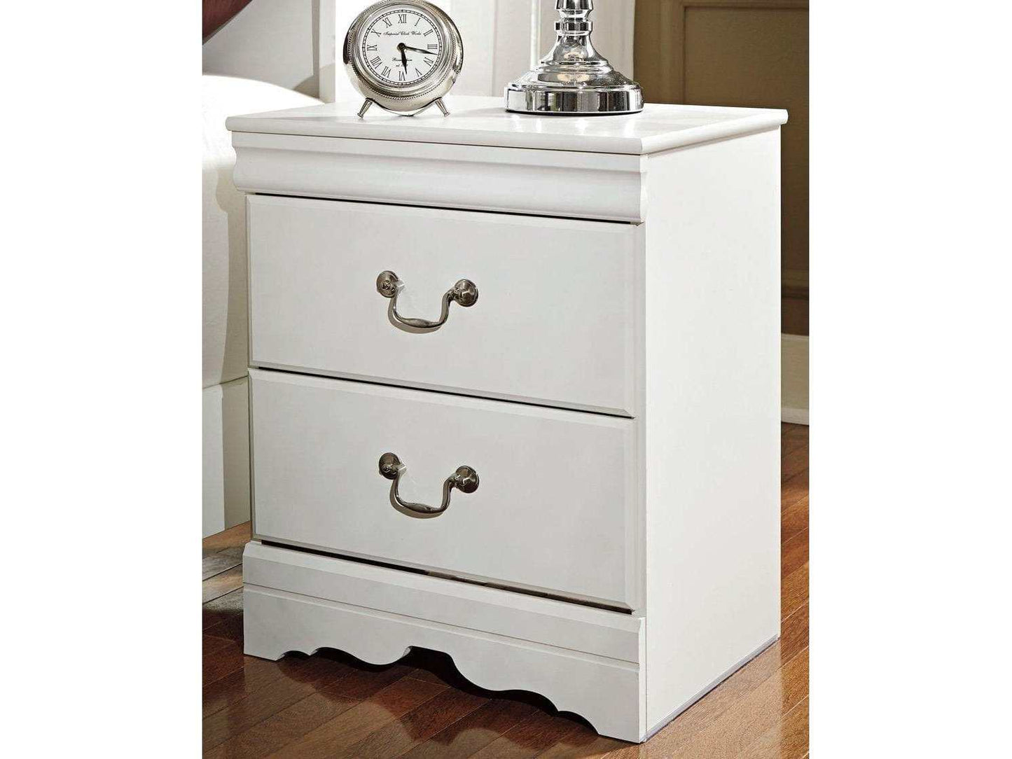 Anarasia White Nightstand