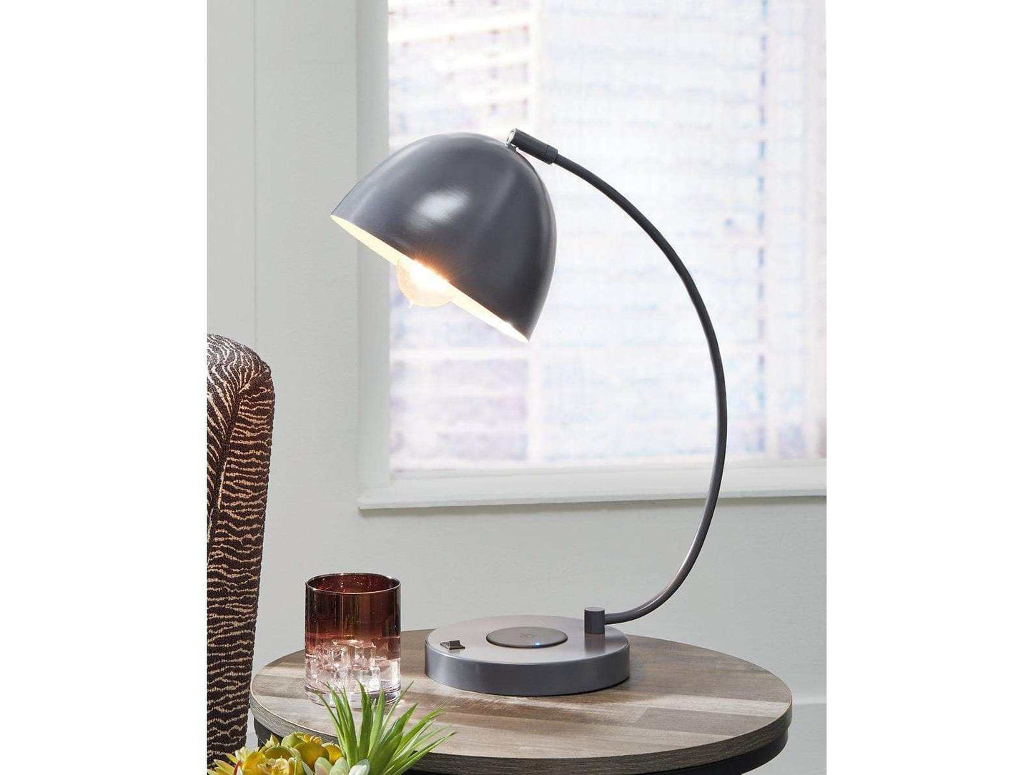 Austbeck Desk Lamp