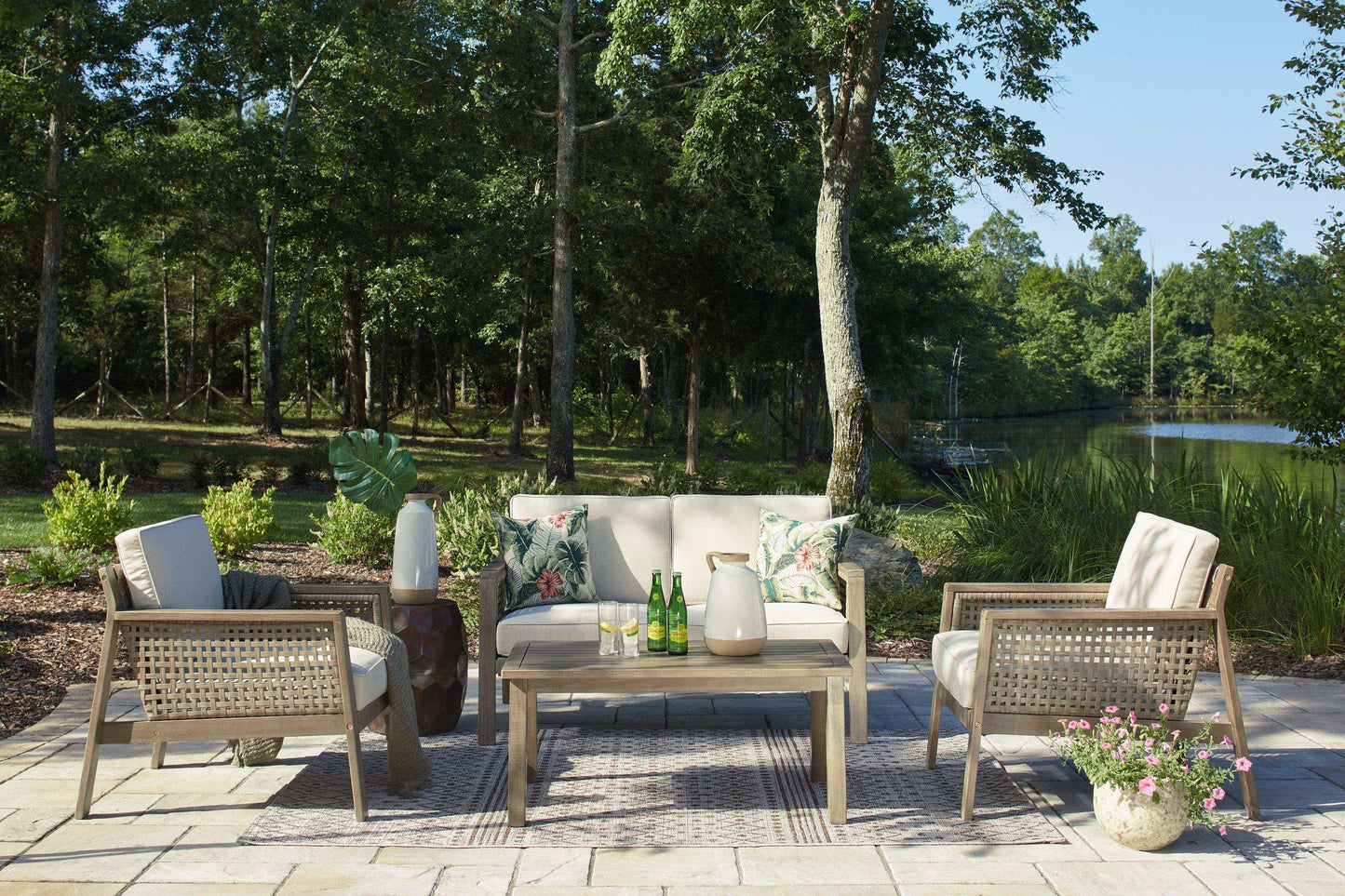 Barn Cove Outdoor Seating Group / 4pc