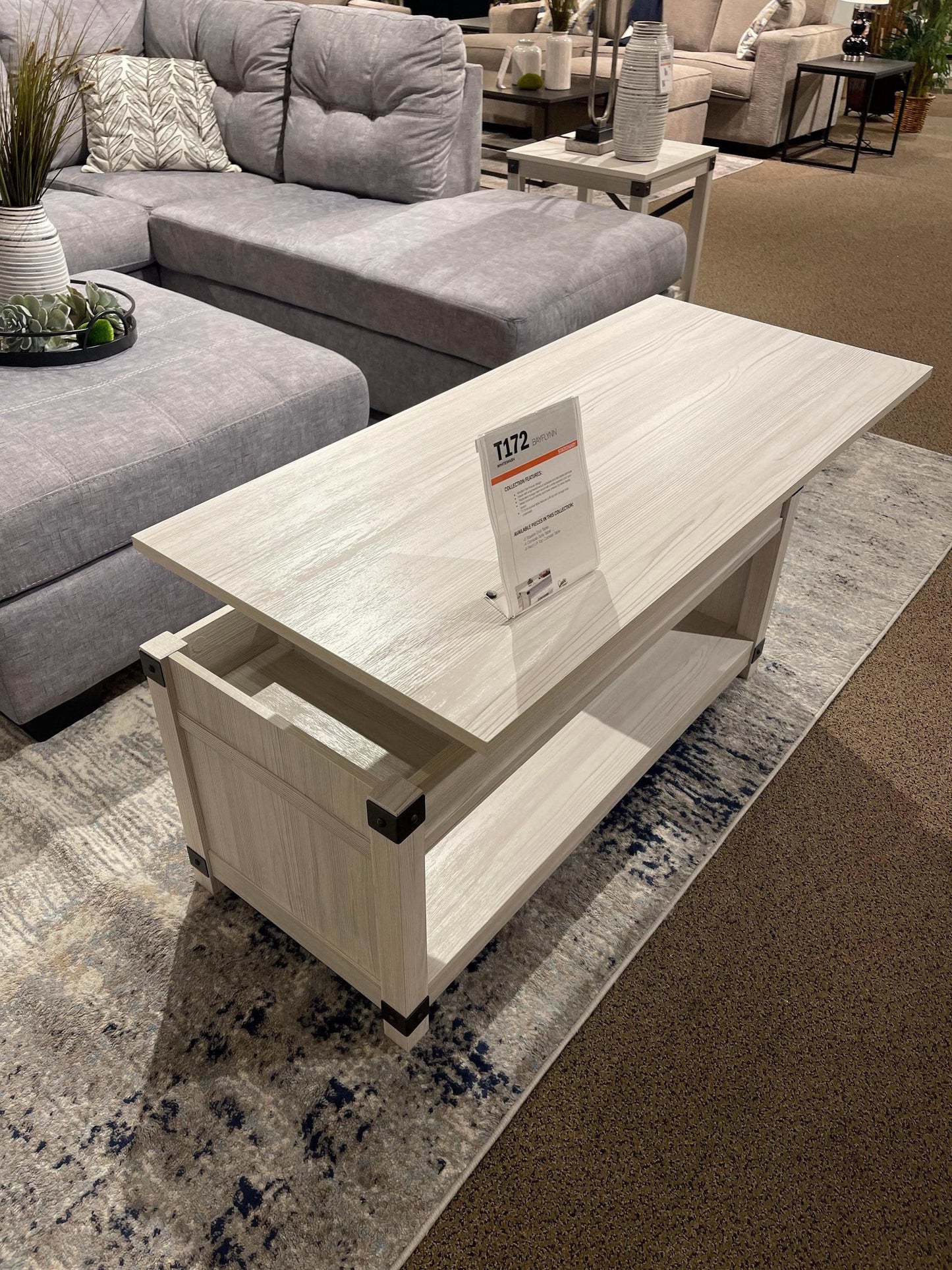 Bayflynn Whitewash Lift-Top Coffee Table