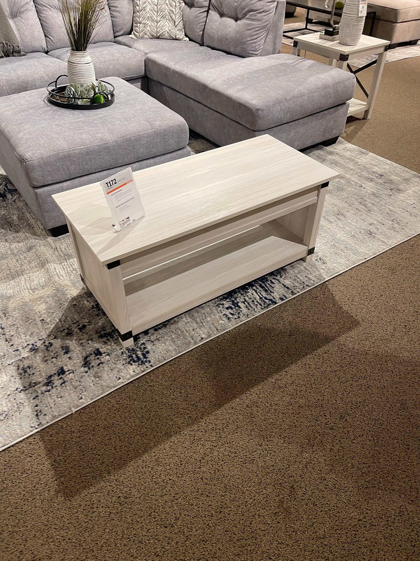 Bayflynn Whitewash Lift-Top Coffee Table