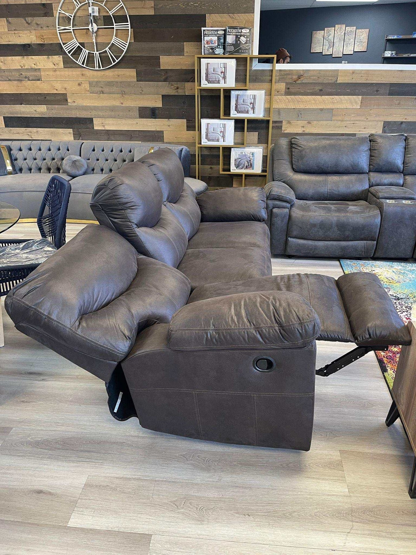 Boxberg Manual Reclining Sofa