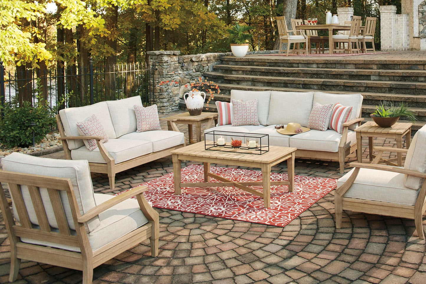 Clare View Outdoor Seating Group / 4pc