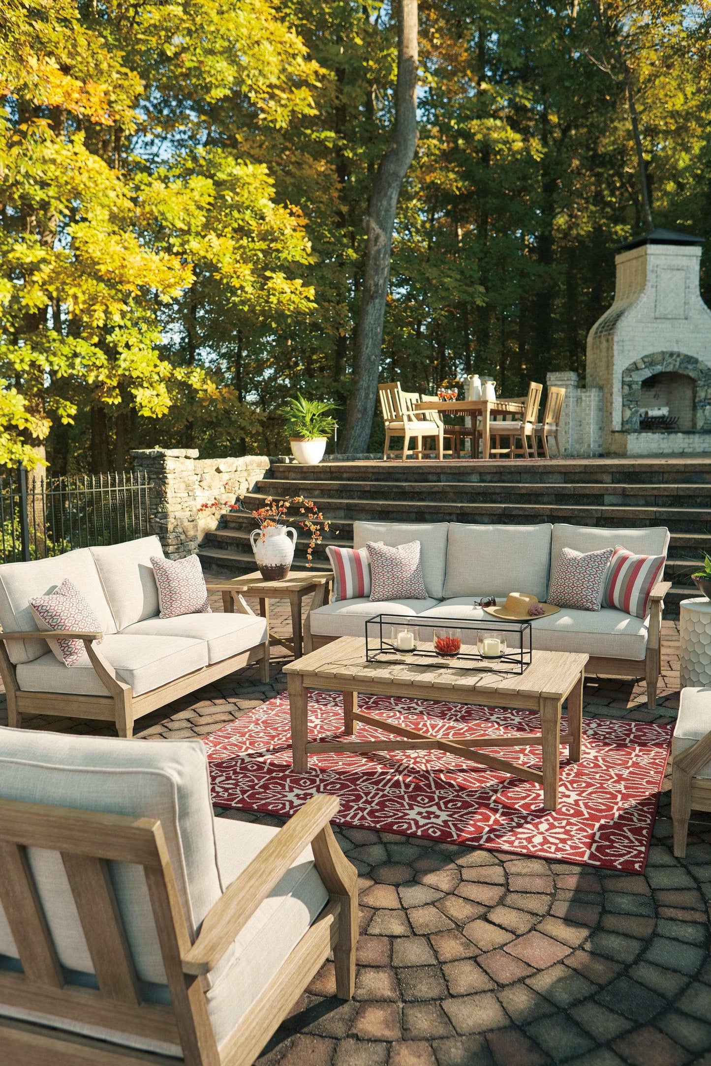 Clare View Outdoor Seating Group / 4pc