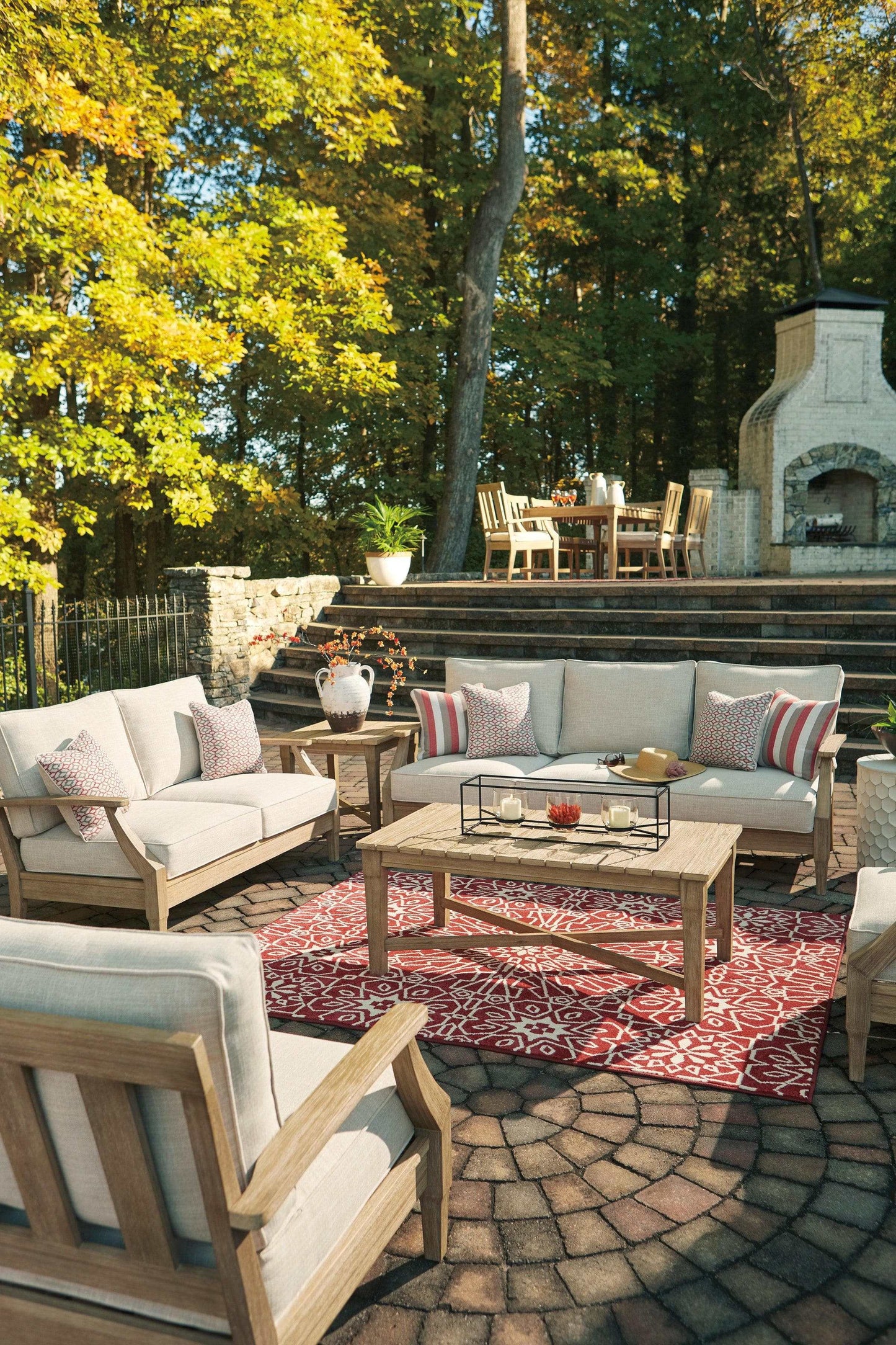 Clare View Outdoor Seating Group / 5pc