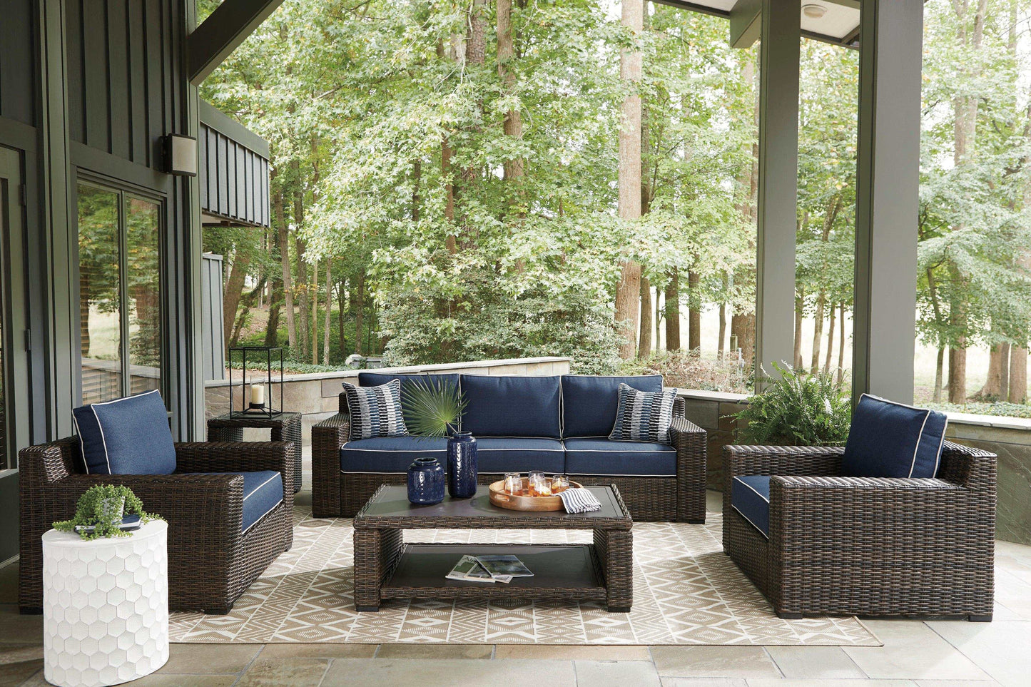Grasson Lane Outdoor Seating Group / 5pc Set