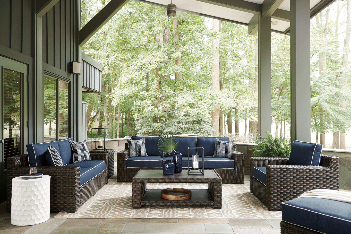 Grasson Lane Outdoor Seating Group / 5pc Set