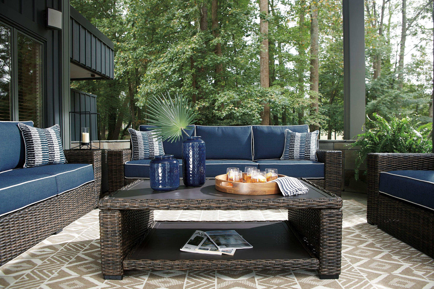 Grasson Lane Outdoor Seating Group / 5pc Set