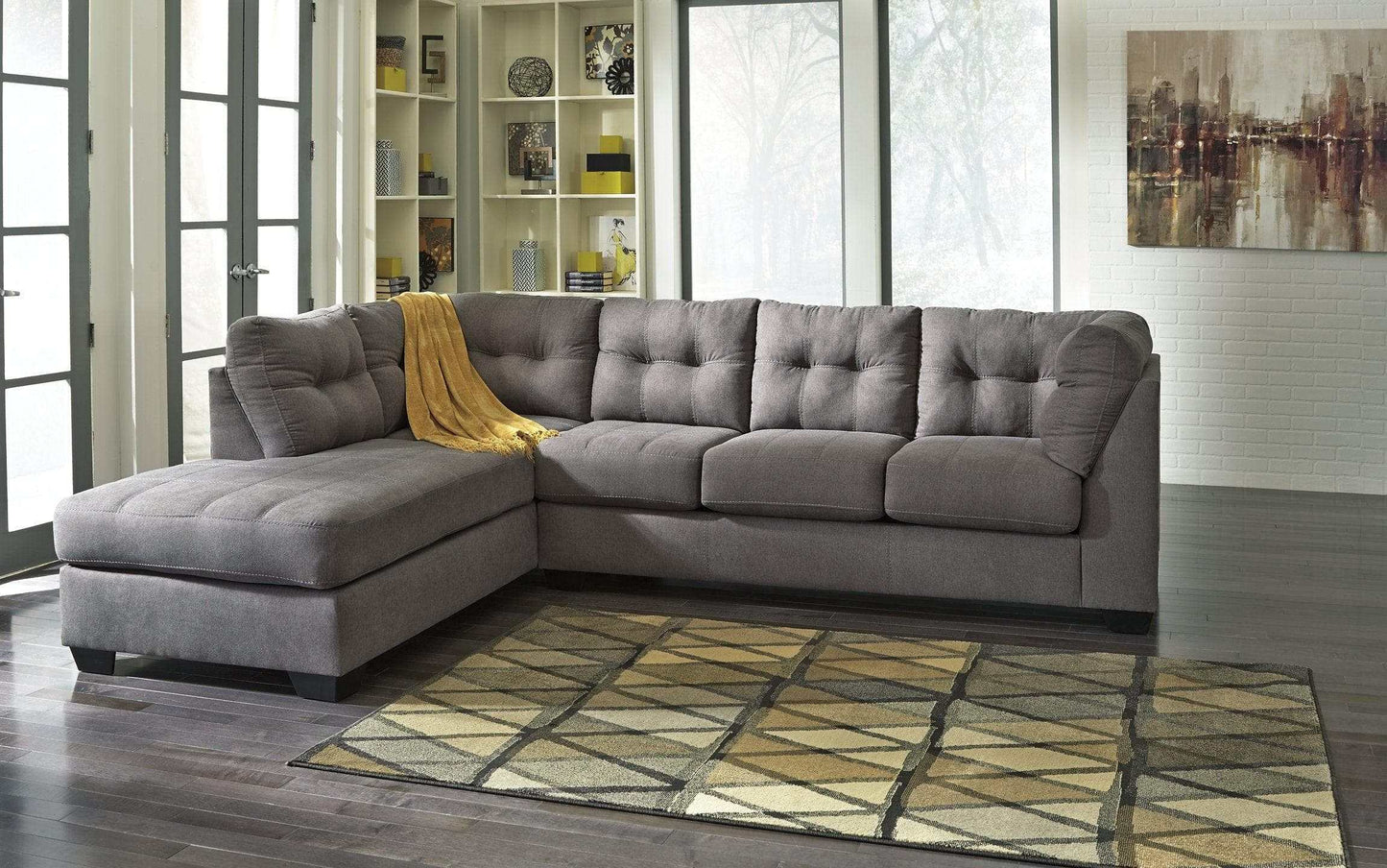 Maier 2pc Sectional Sofa w/ Chaise