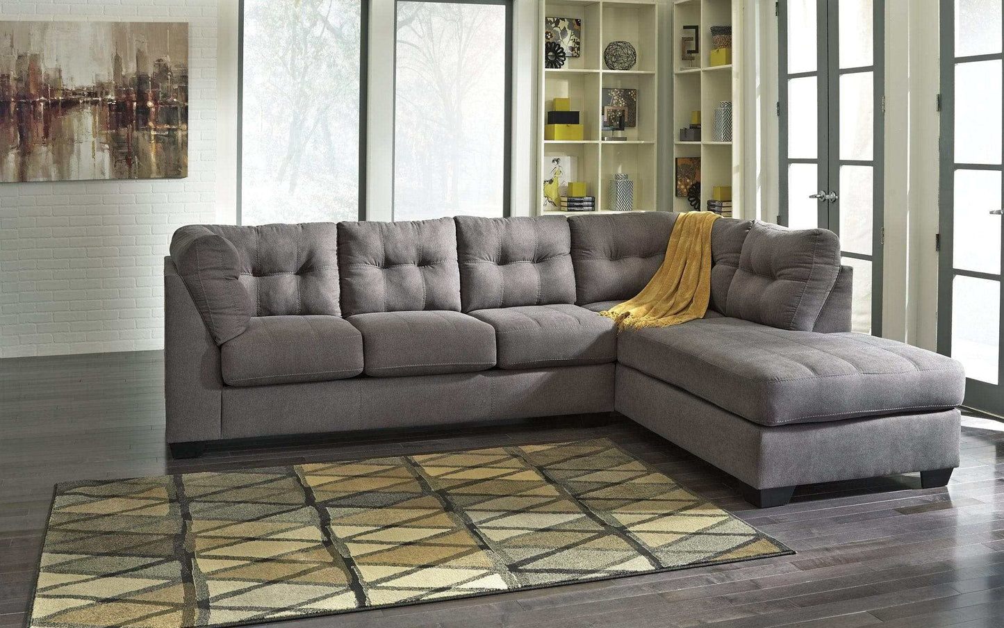 Maier 2pc Sectional Sofa w/ Chaise