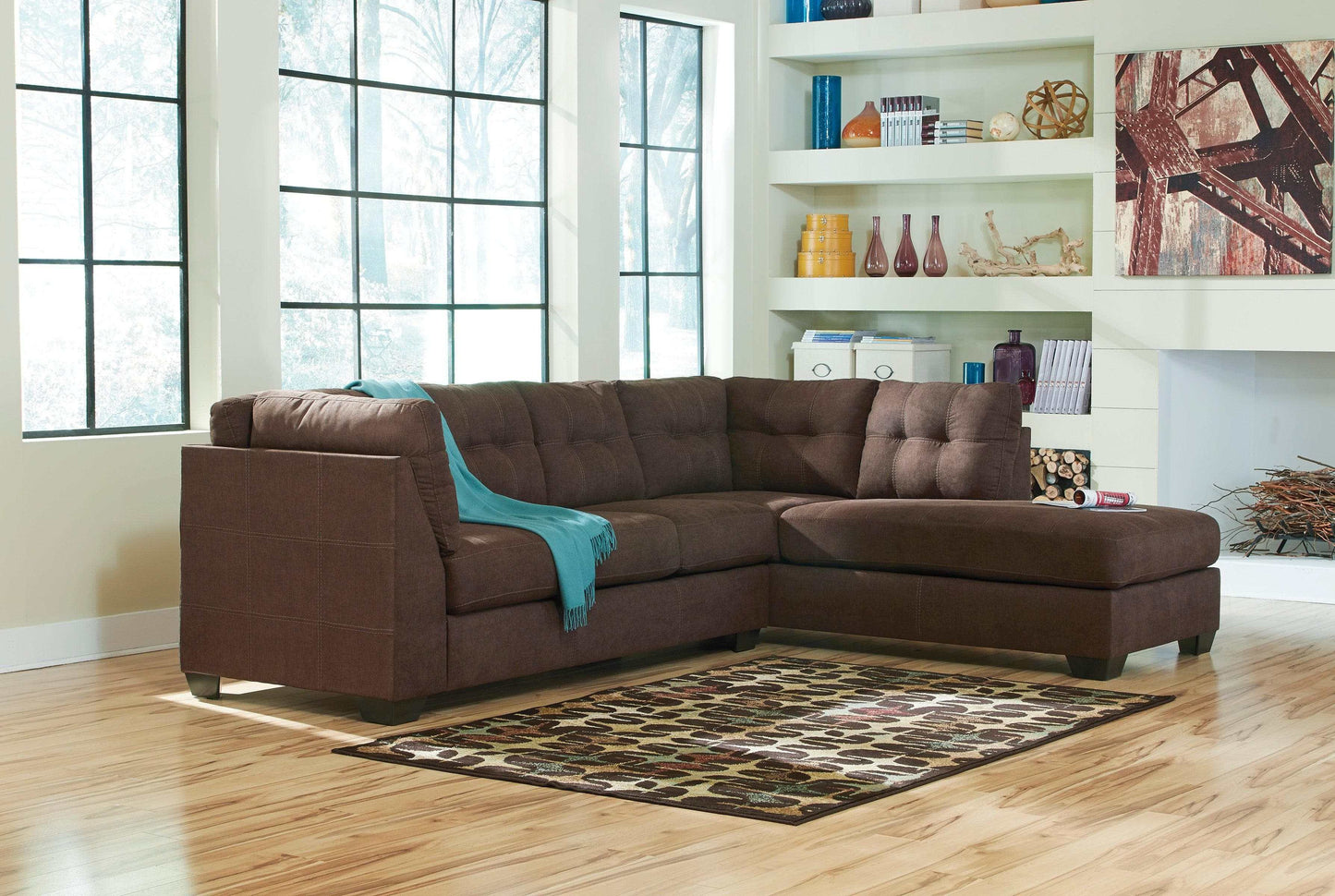 Maier 2pc Sectional Sofa w/ Chaise