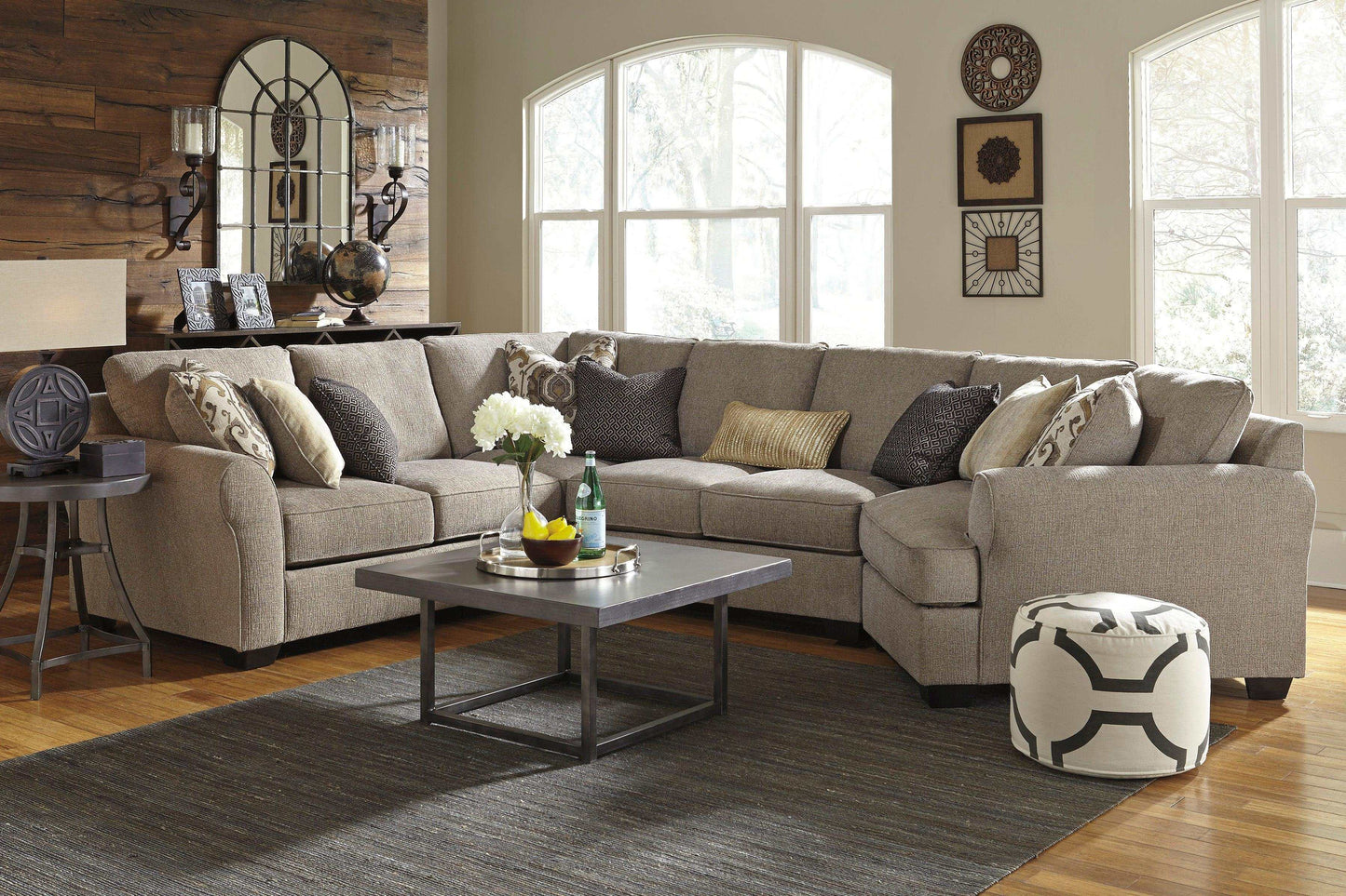 Pantomine 4pc Sectional w/ Armless Loveseat & RAF Cuddler