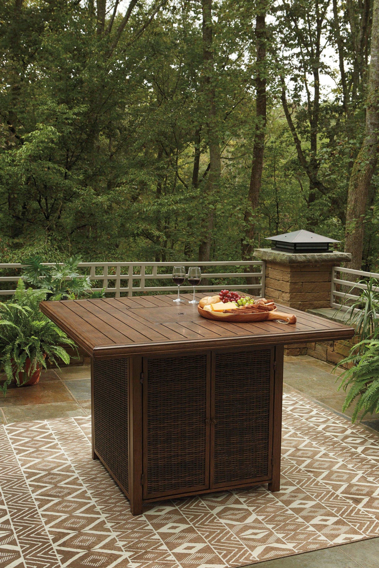 Paradise Trail Outdoor Bar Table w/ Fire Pit